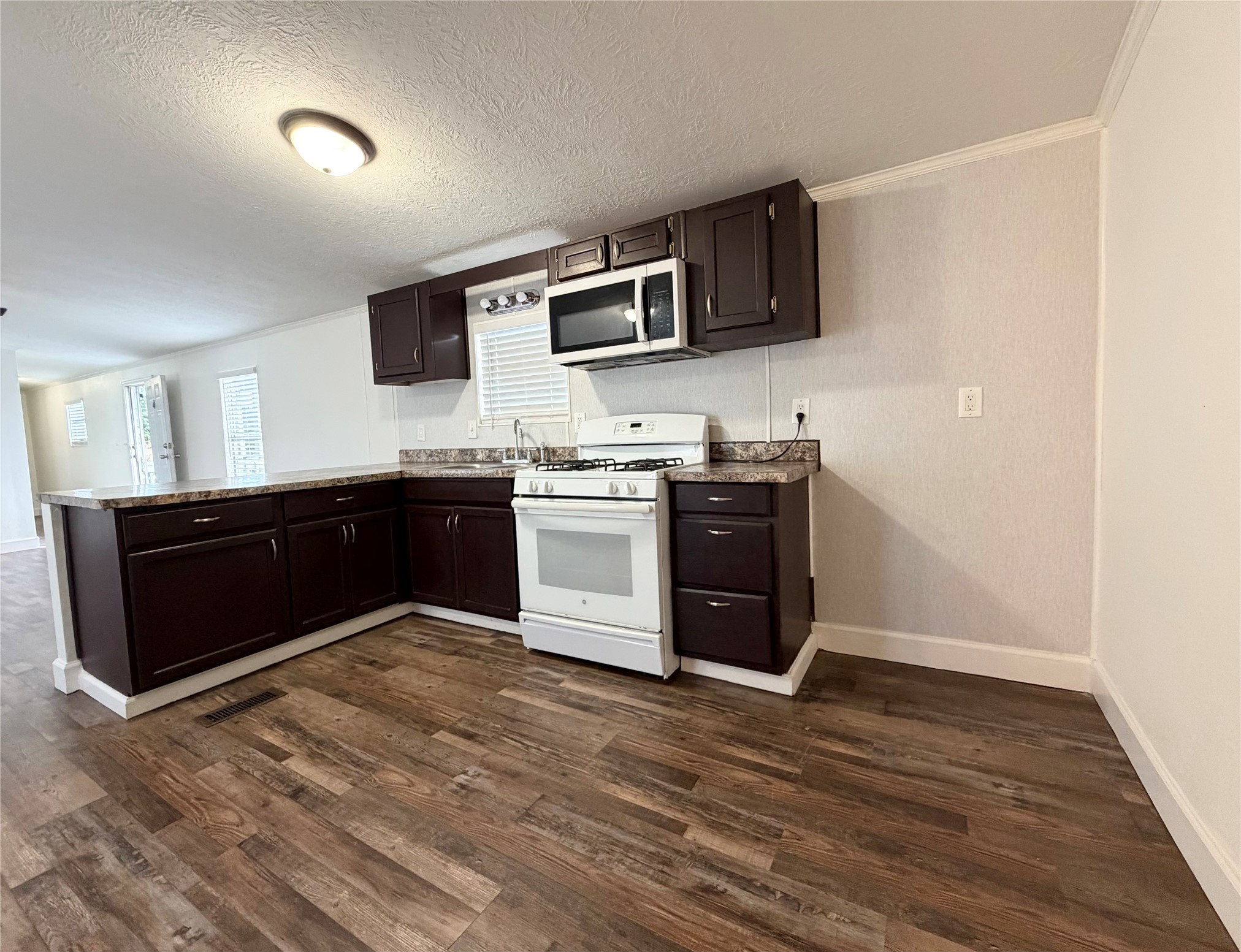 5323 N Redell Road Property Photo 5