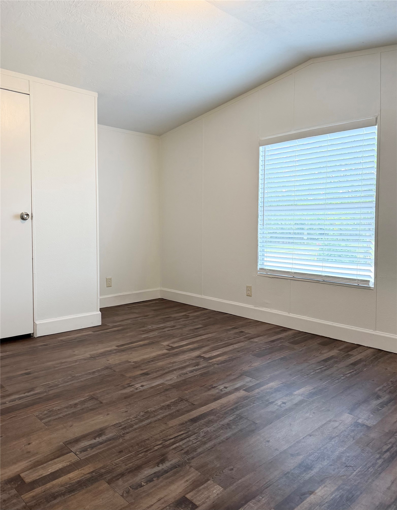 5323 N Redell Road Property Photo 12