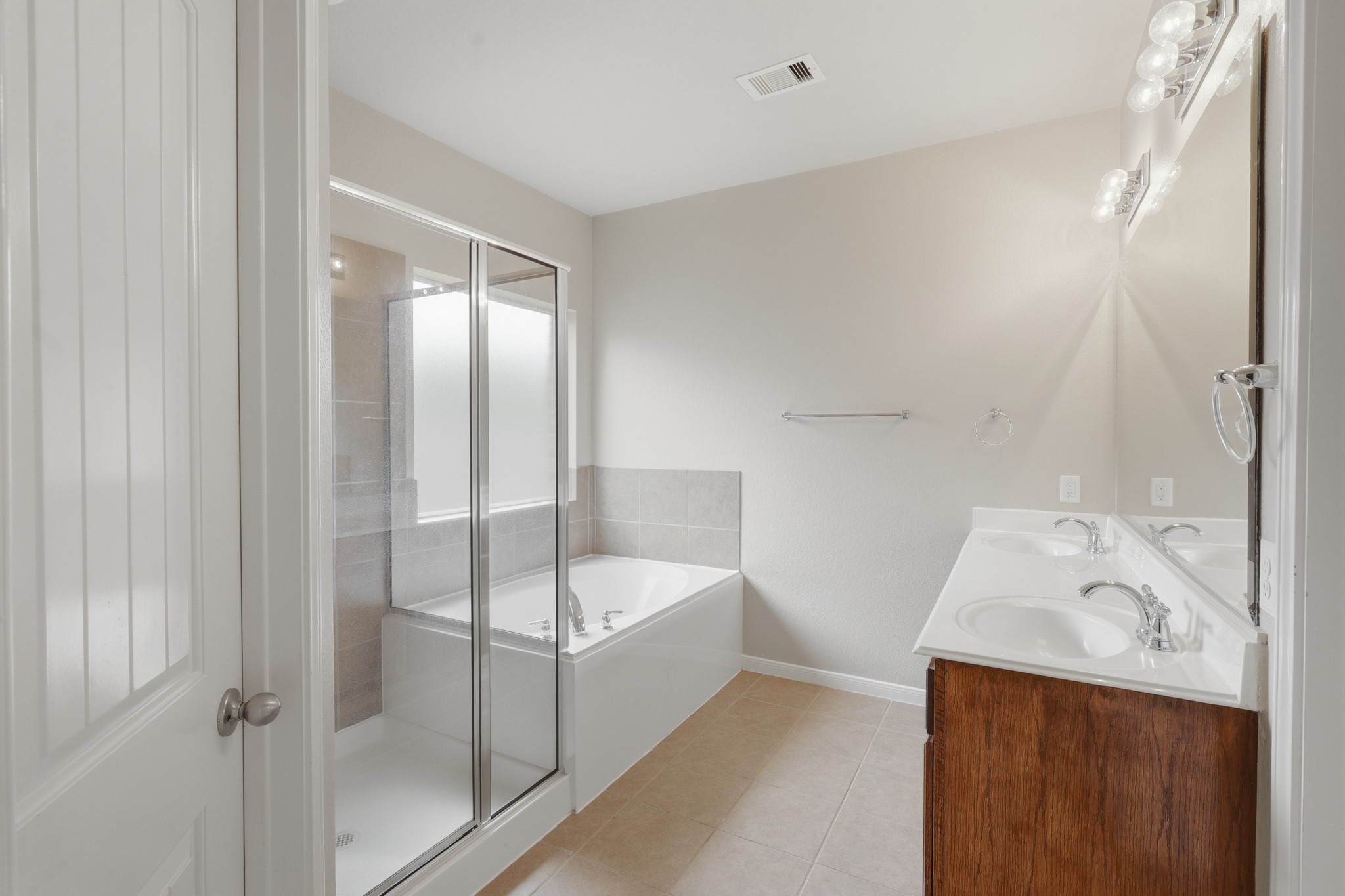 506 Carson Ridge Drive Property Photo 14