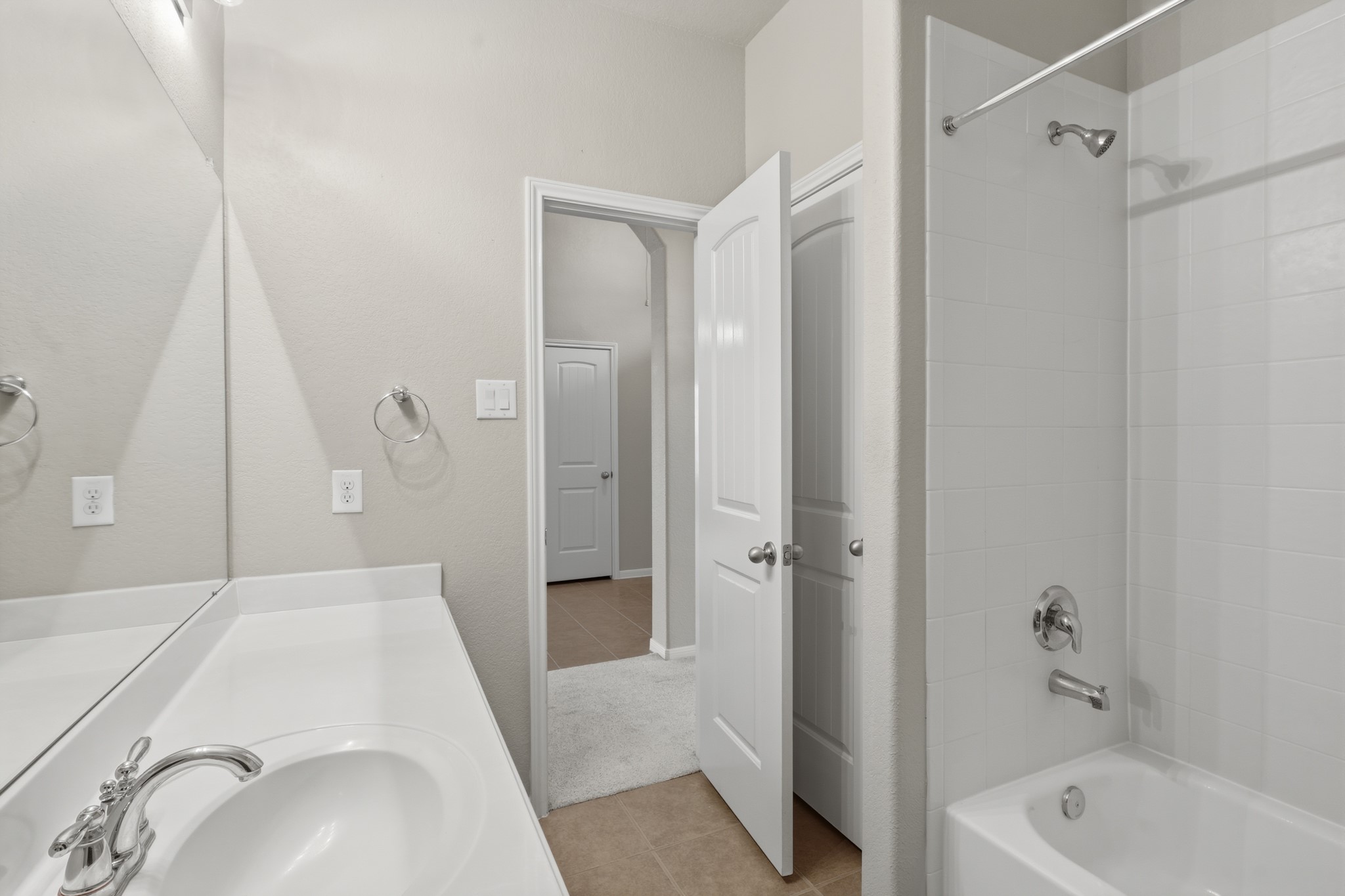 506 Carson Ridge Drive Property Photo 19