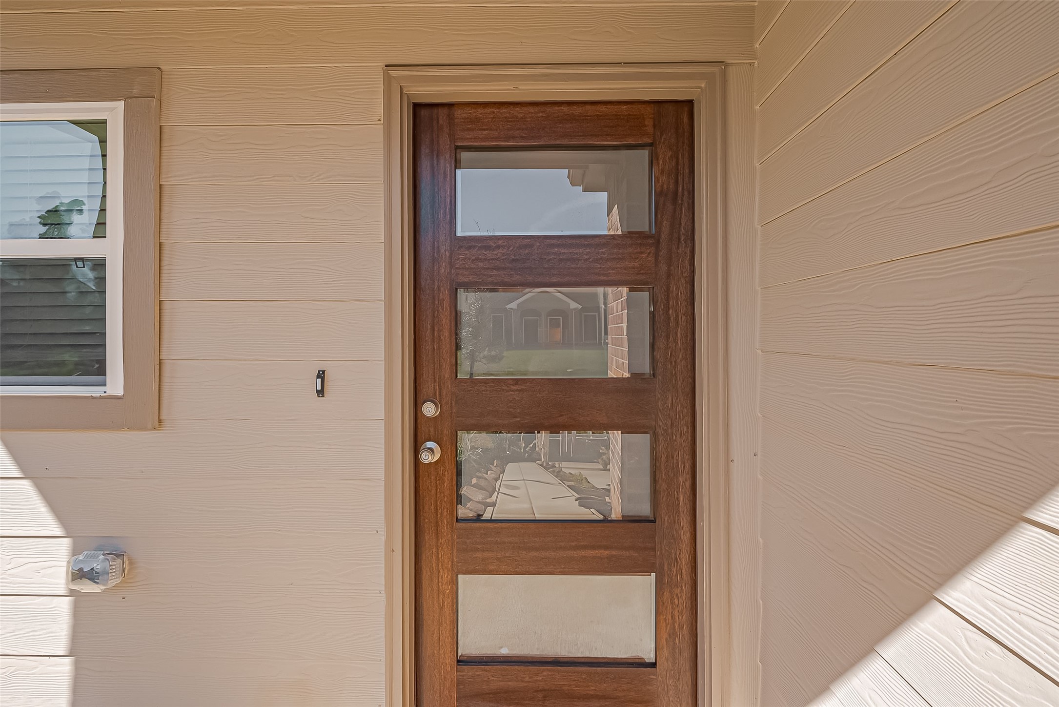 22811 Ephesus Avenue Property Photo 4