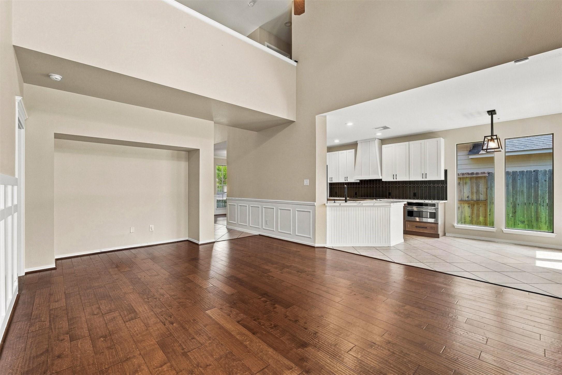 5526 Walnut Glen Lane Property Photo 11