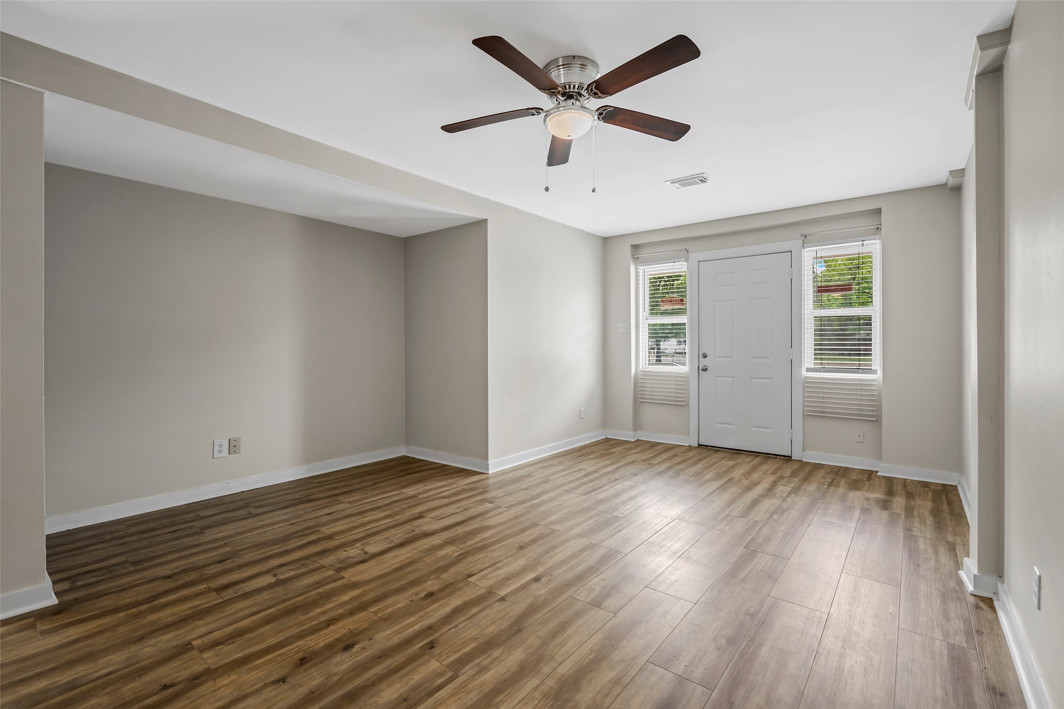 6918 Irvington Boulevard A Property Photo 2