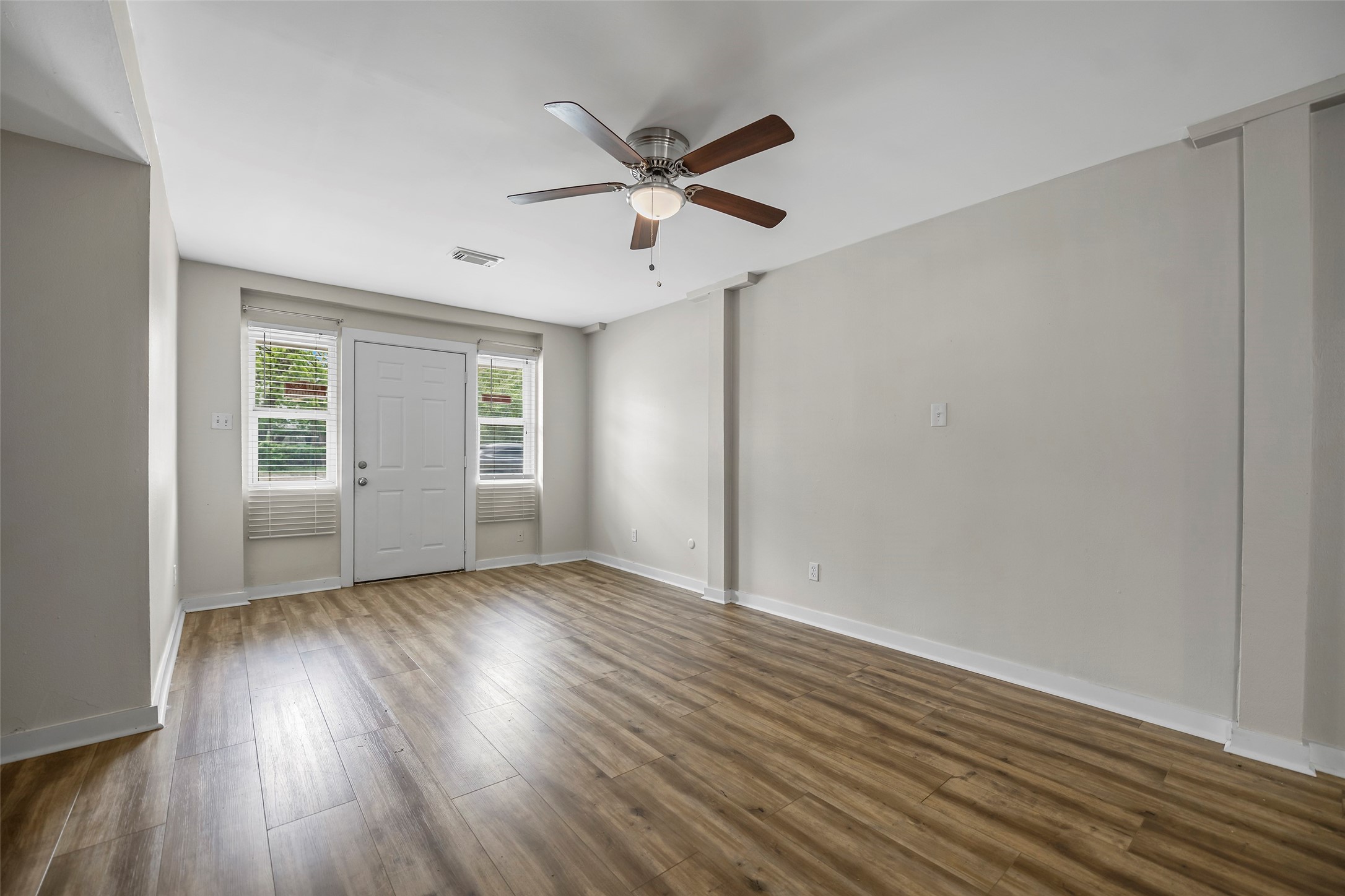 6918 Irvington Boulevard A Property Photo 5