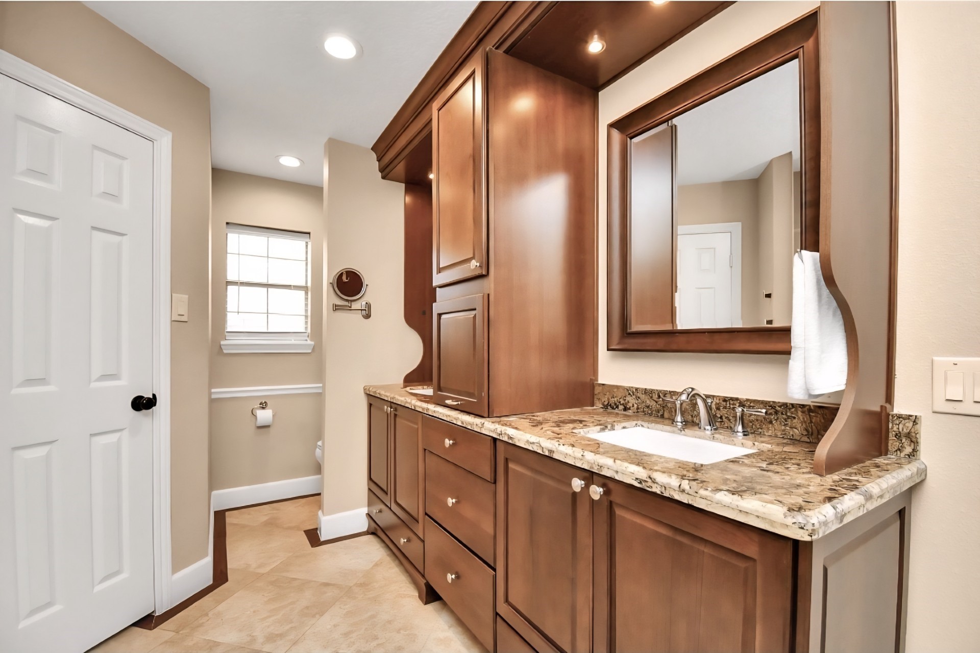 8114 Beach Haven Drive Property Photo 15