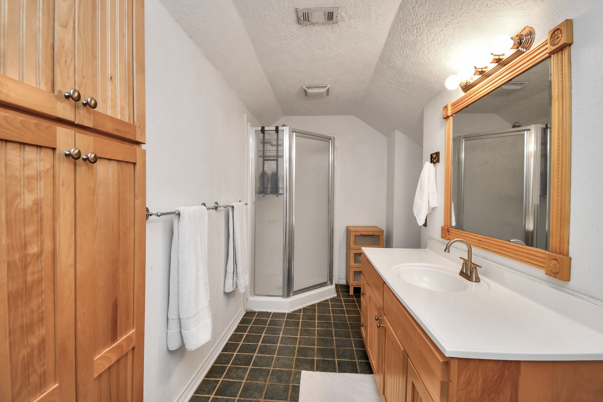 8114 Beach Haven Drive Property Photo 18