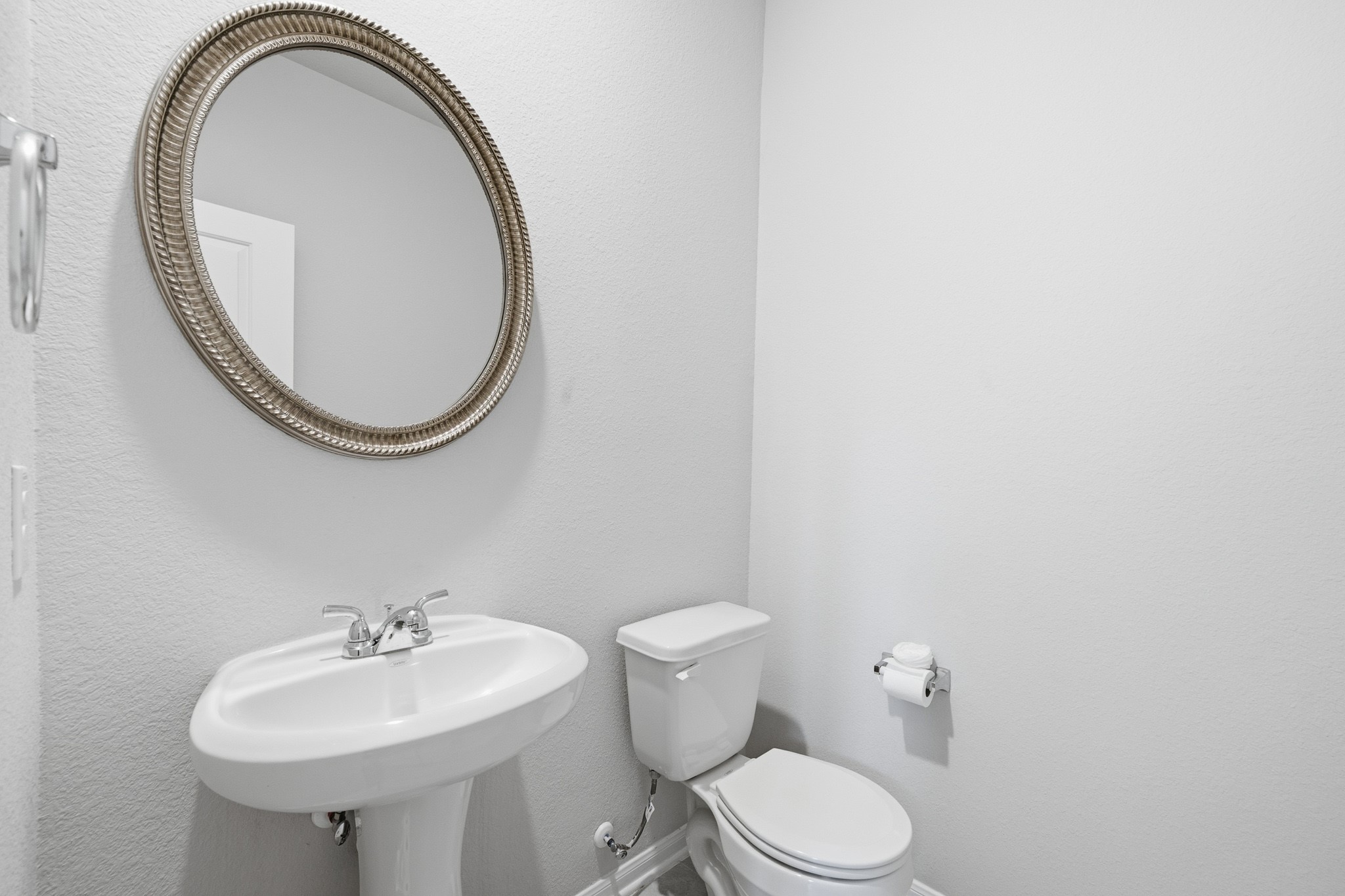 10402 Matterhorn Drive Property Photo 22