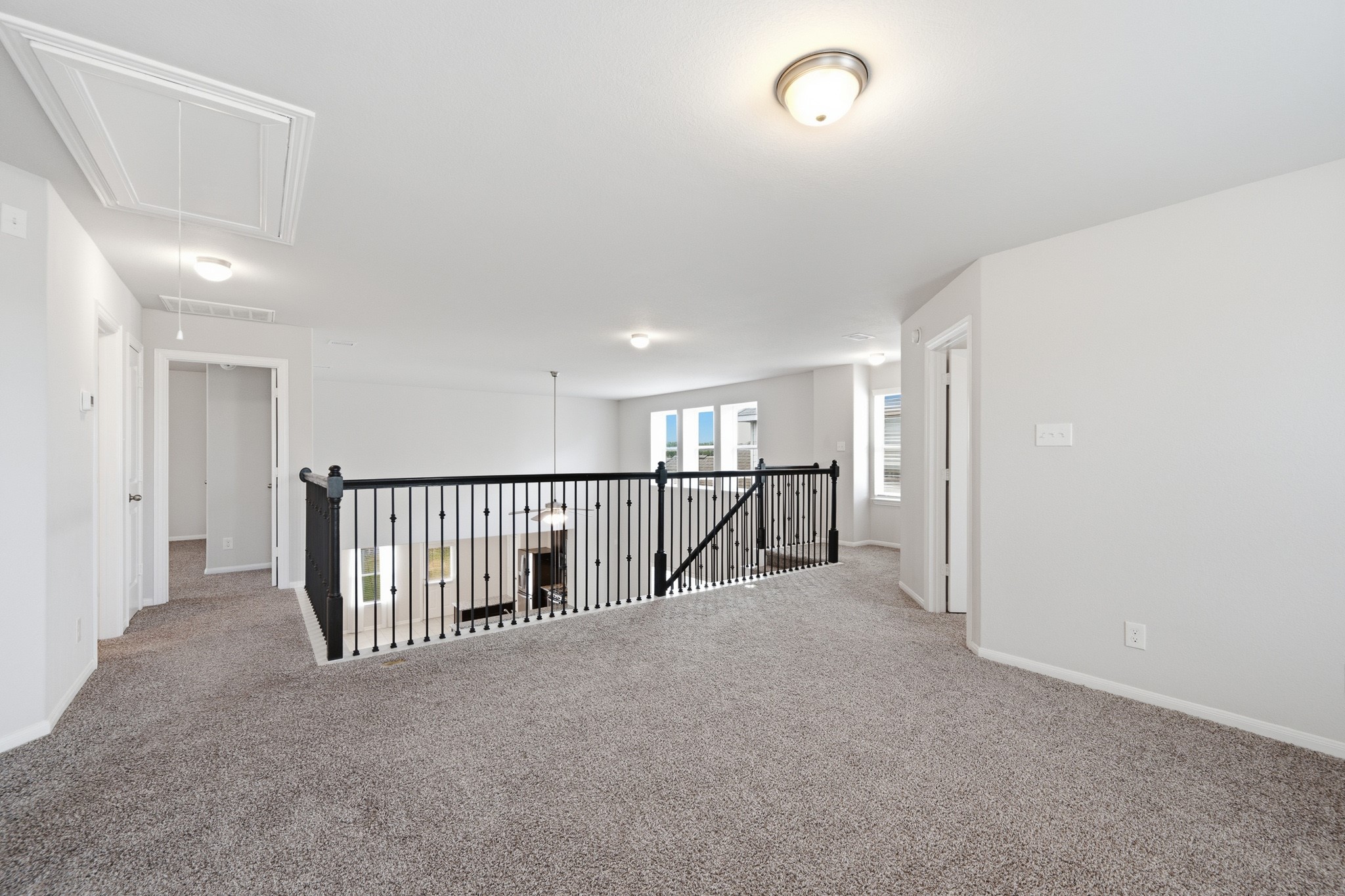 10402 Matterhorn Drive Property Photo 26
