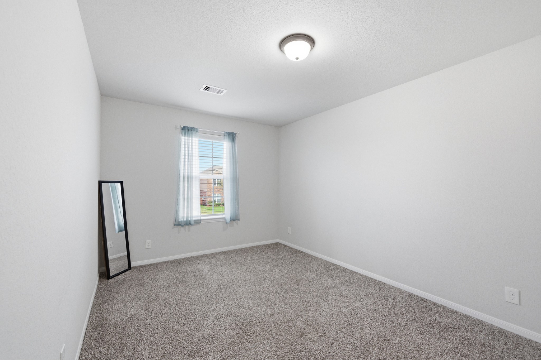 10402 Matterhorn Drive Property Photo 28