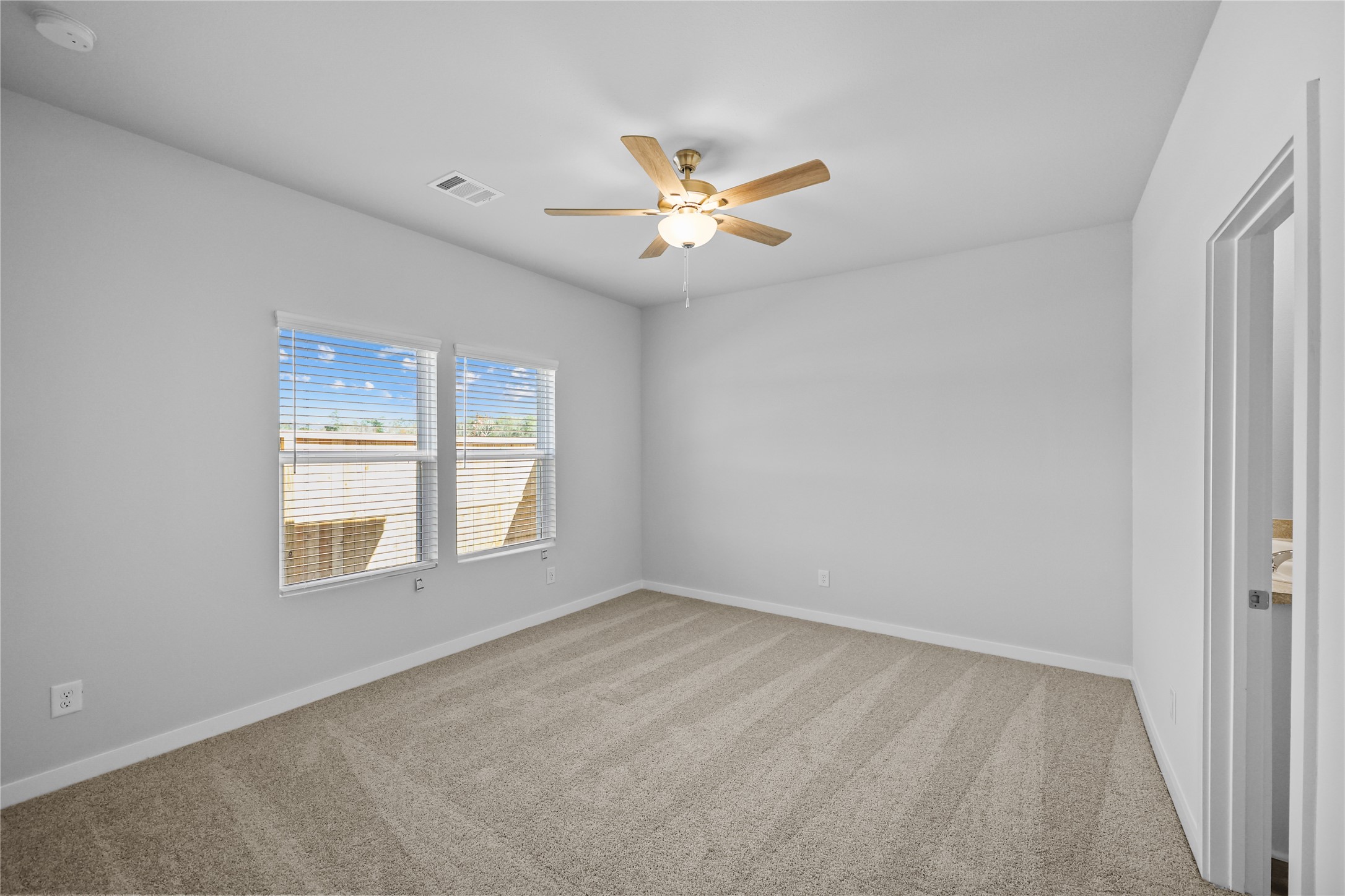 17022 Pandora Way Property Photo 10