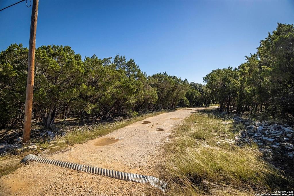 2224 Misty Hollow Property Photo 2