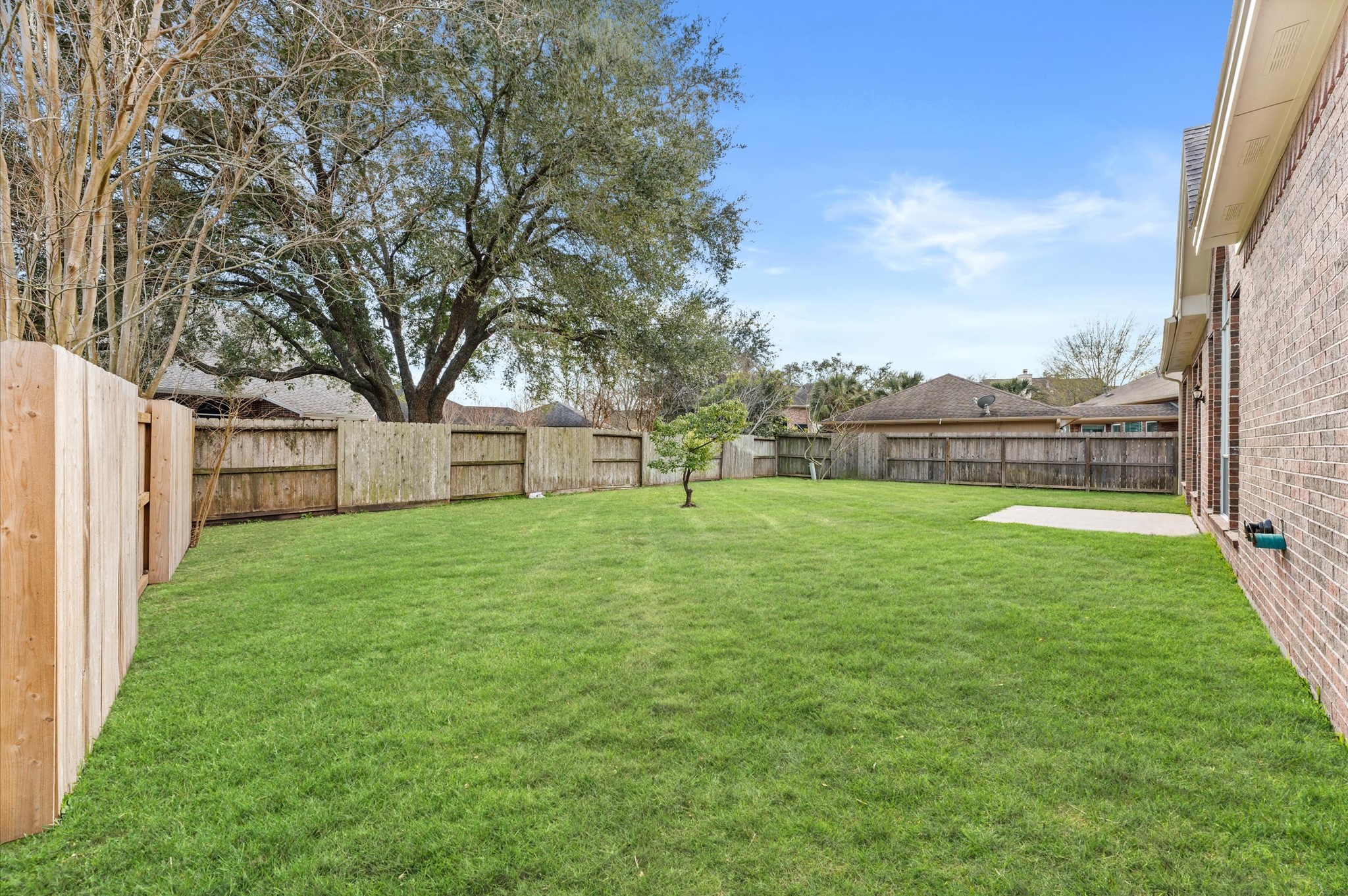 6626 Kendall Creek Drive Property Photo 5