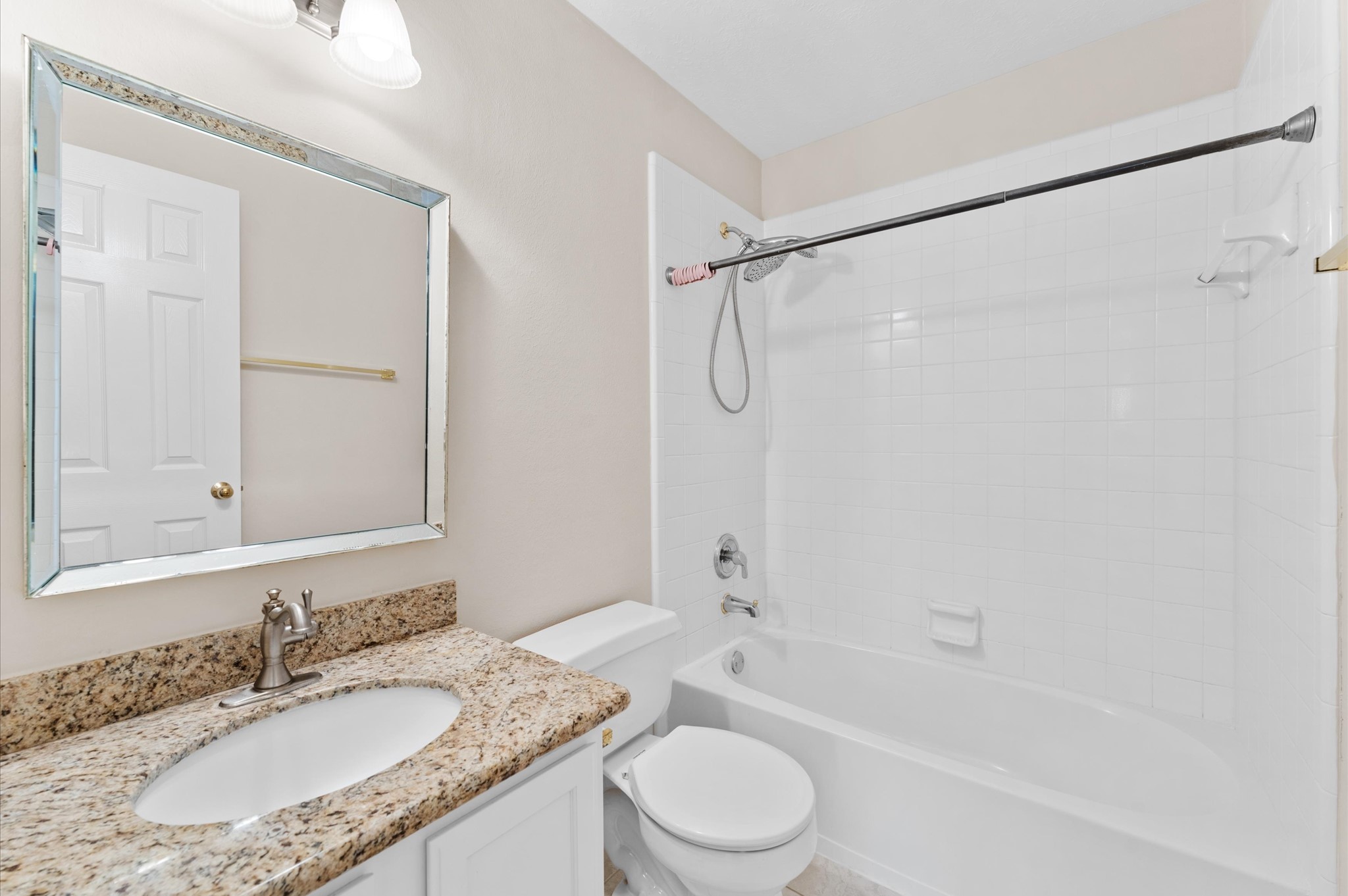6626 Kendall Creek Drive Property Photo 20