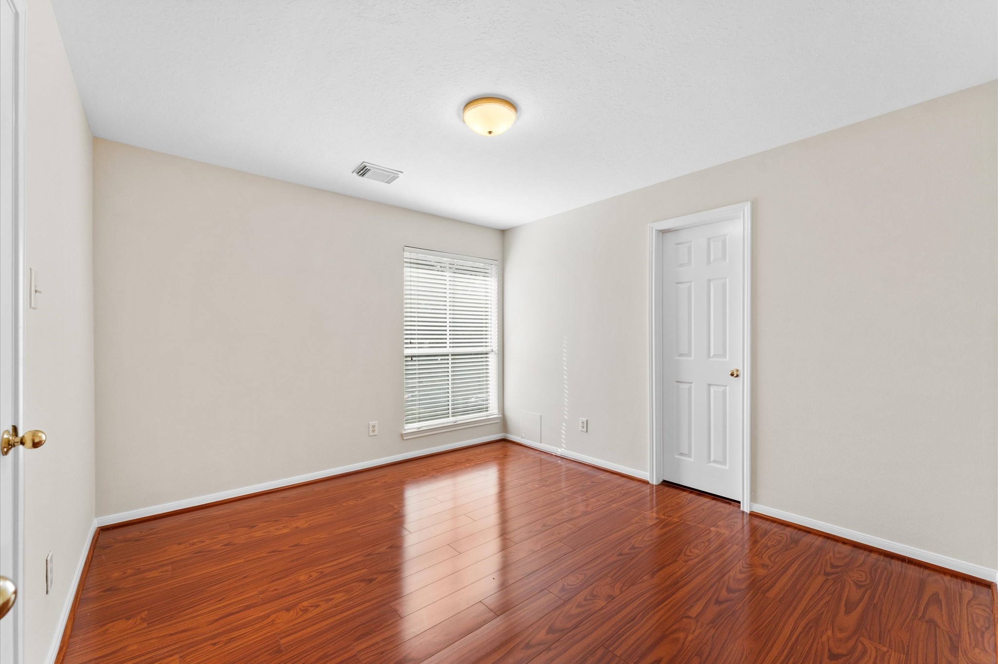 6626 Kendall Creek Drive Property Photo 21