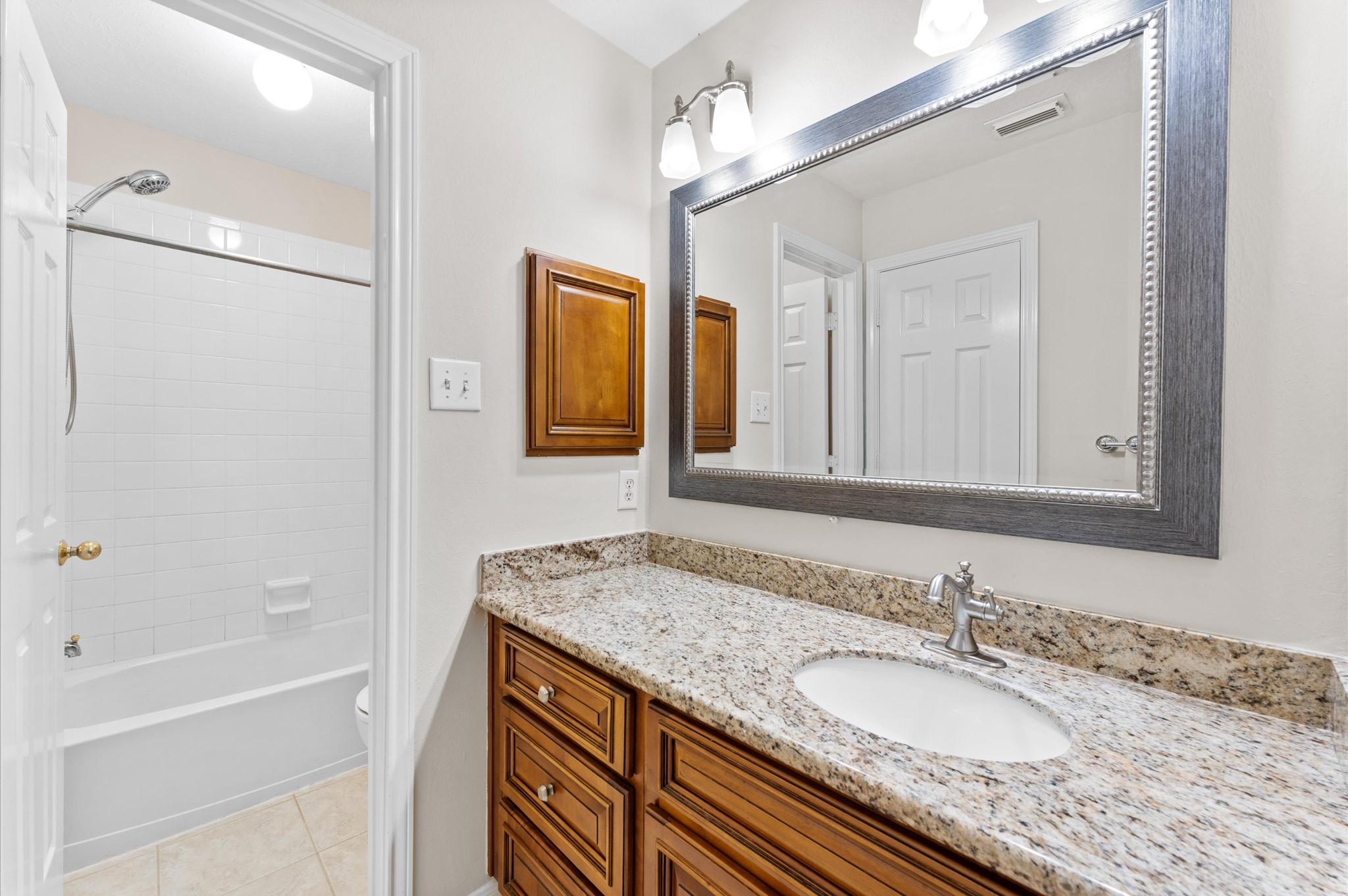 6626 Kendall Creek Drive Property Photo 22