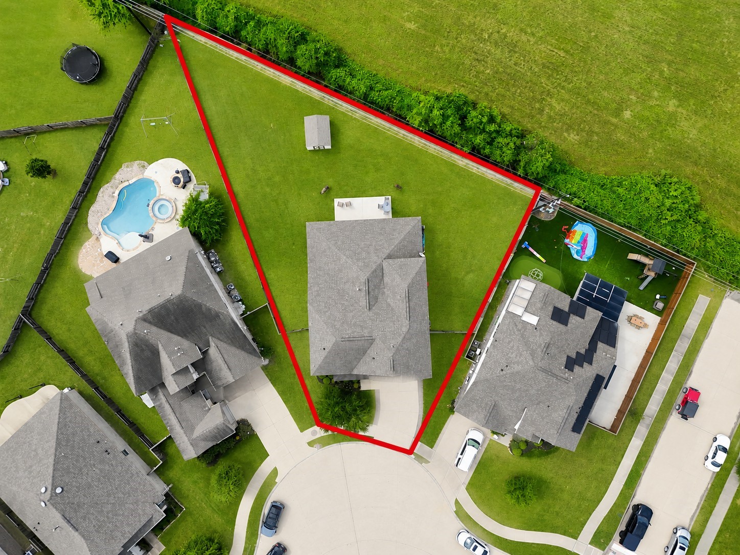 26103 Ridgelawn Drive Property Photo 3
