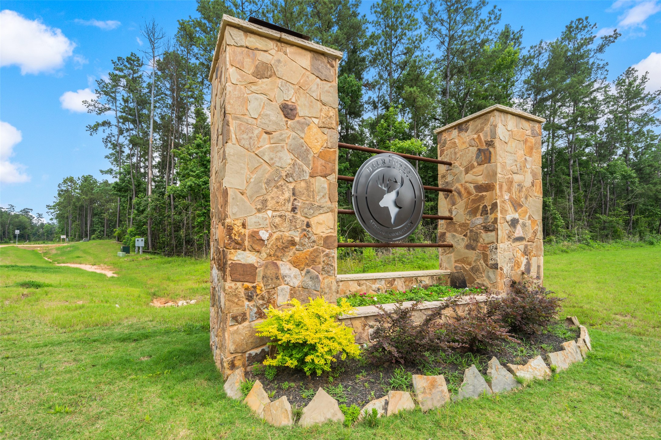 104 Eagle Run Road Property Photo 1