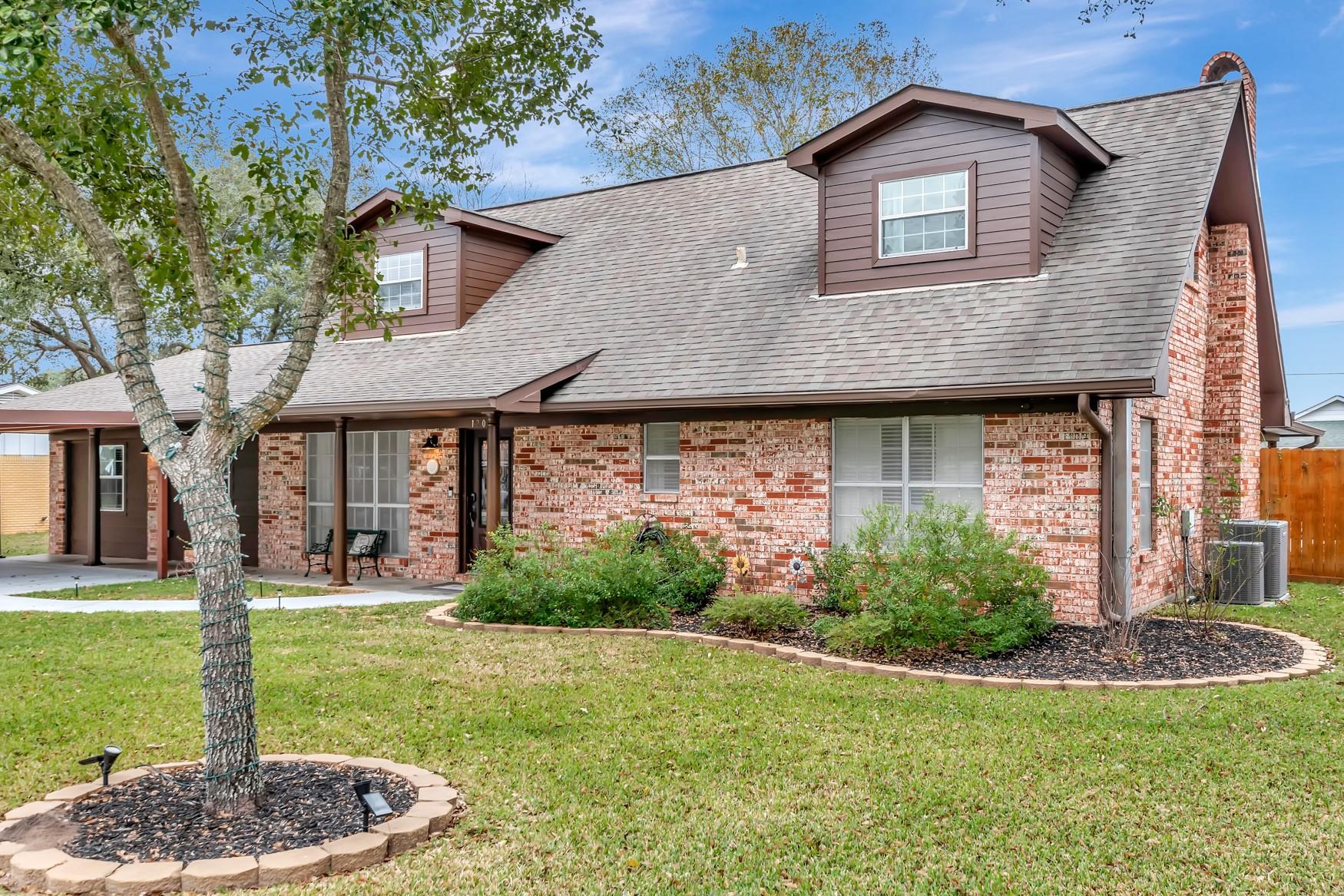 1203 S 2nd Street, Ganado Tx 77962 Property Photo 1