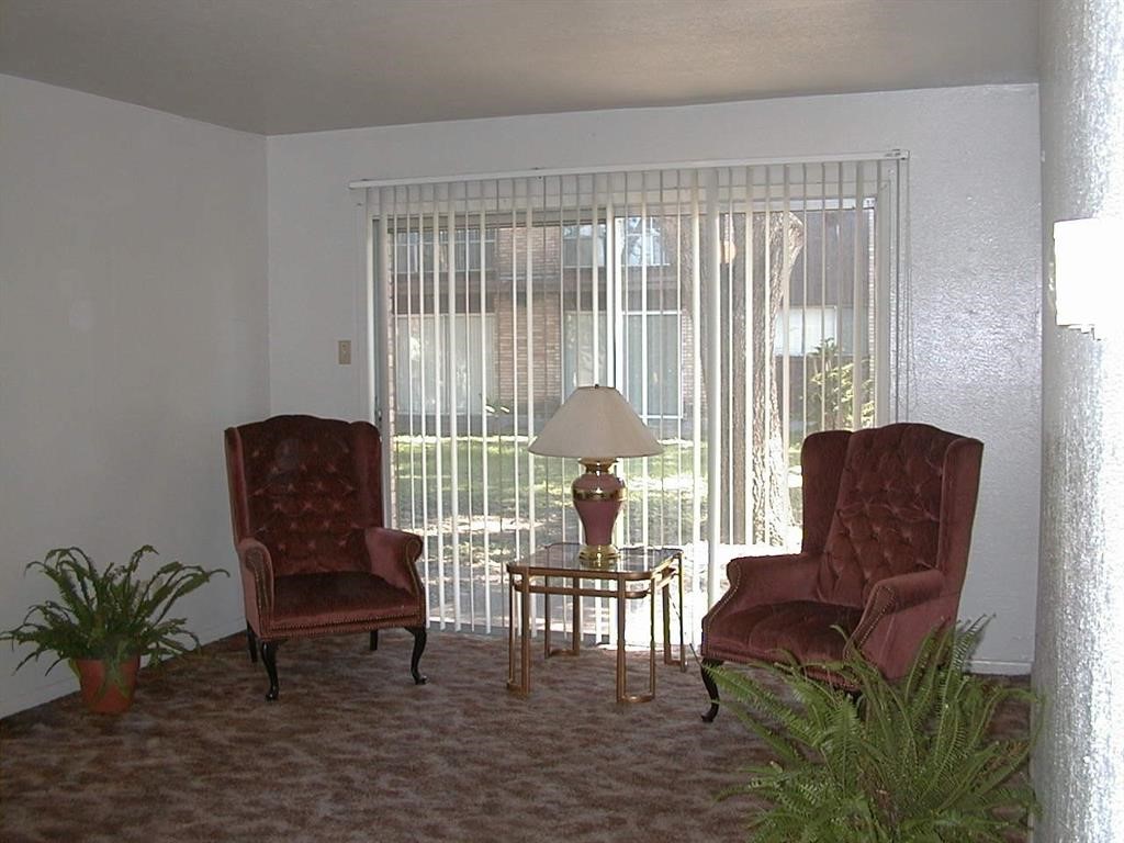 704 W Corral Avenue Property Photo 5