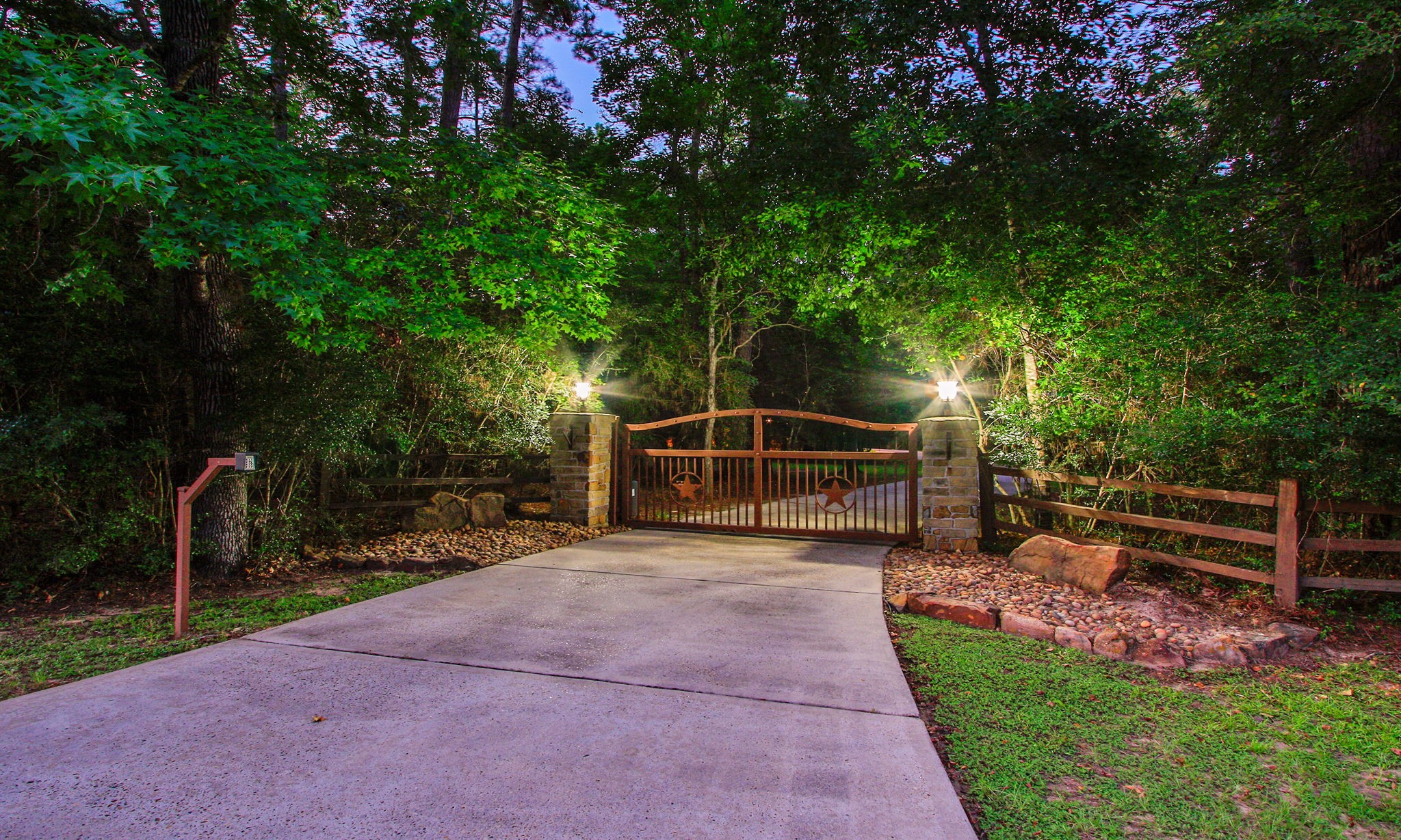 28913 Pleasant Forest Property Photo 2