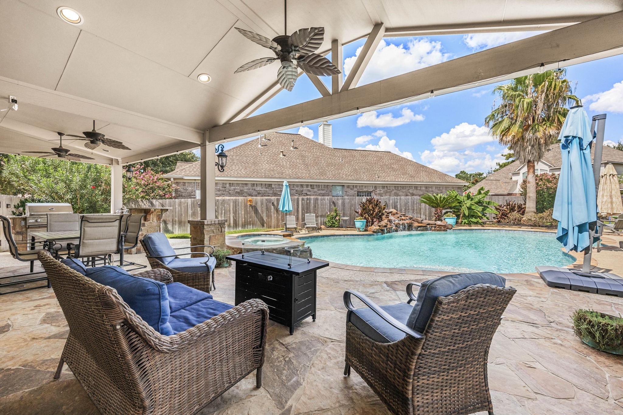 20606 Cypress Tree Lane Property Photo 2