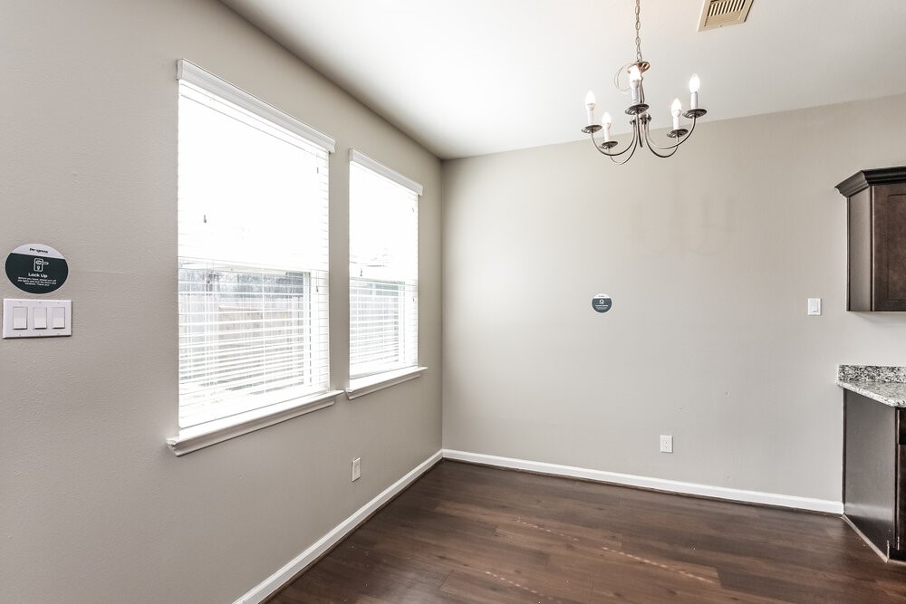 2622 Mesquite Ridge Drive Property Photo 7