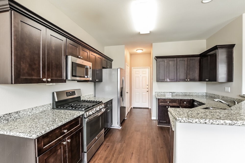 2622 Mesquite Ridge Drive Property Photo 8