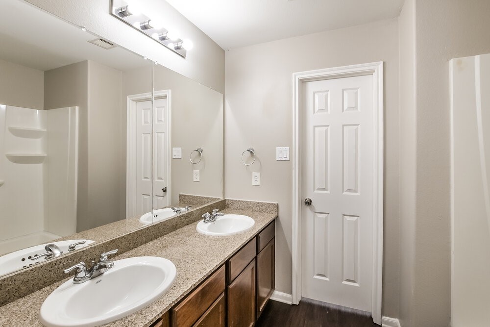 2622 Mesquite Ridge Drive Property Photo 13
