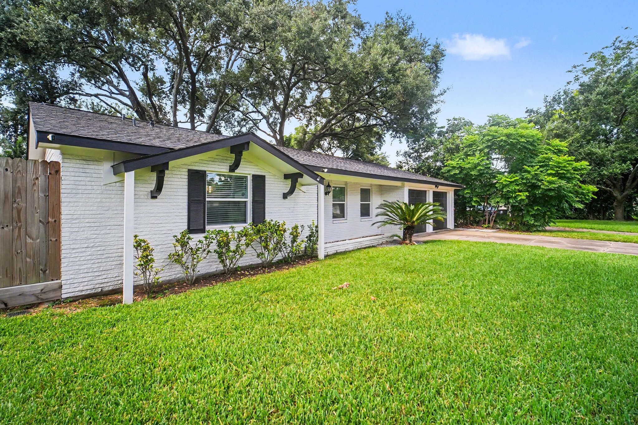 9323 Meadowbriar Lane Property Photo 3