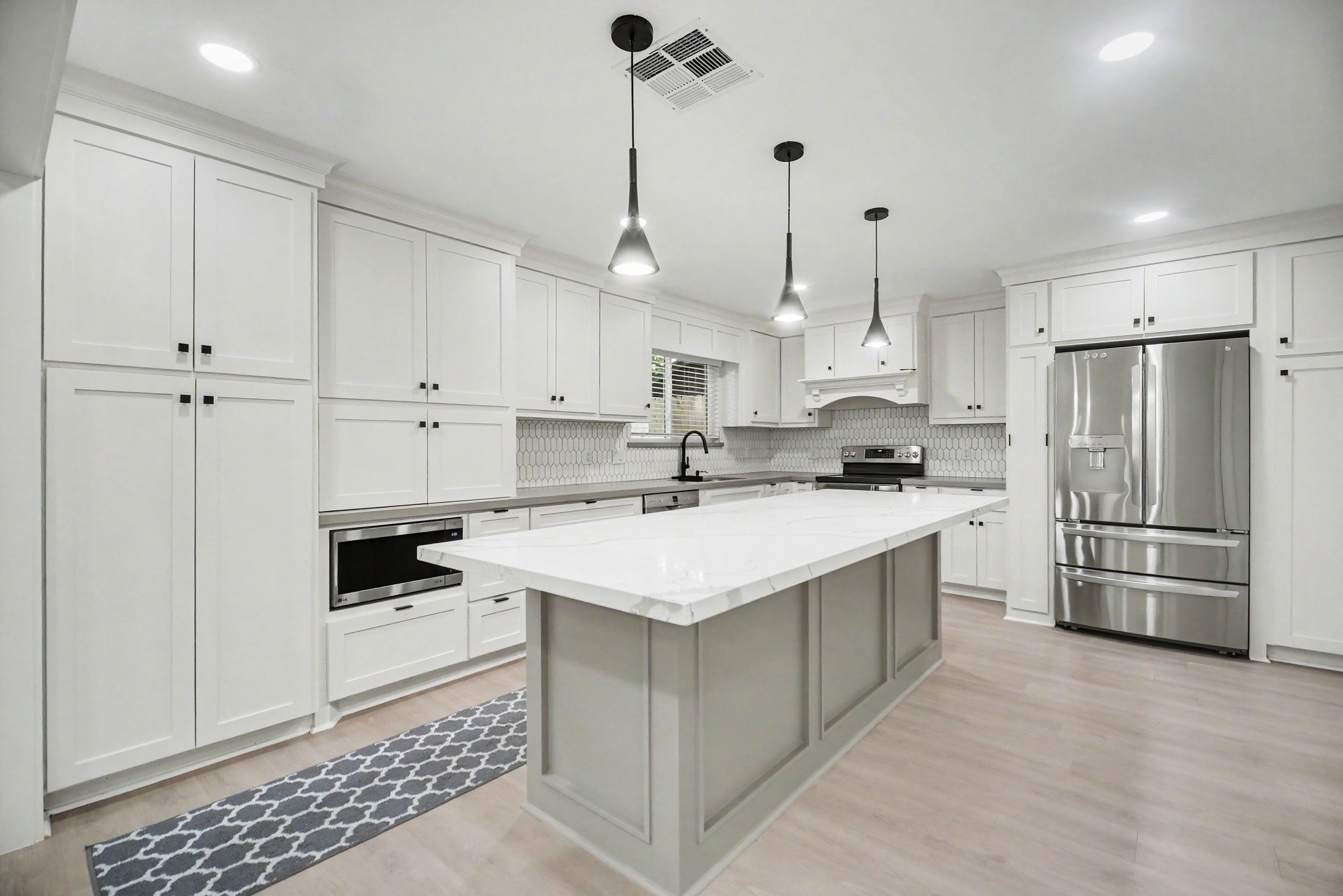 9323 Meadowbriar Lane Property Photo 8