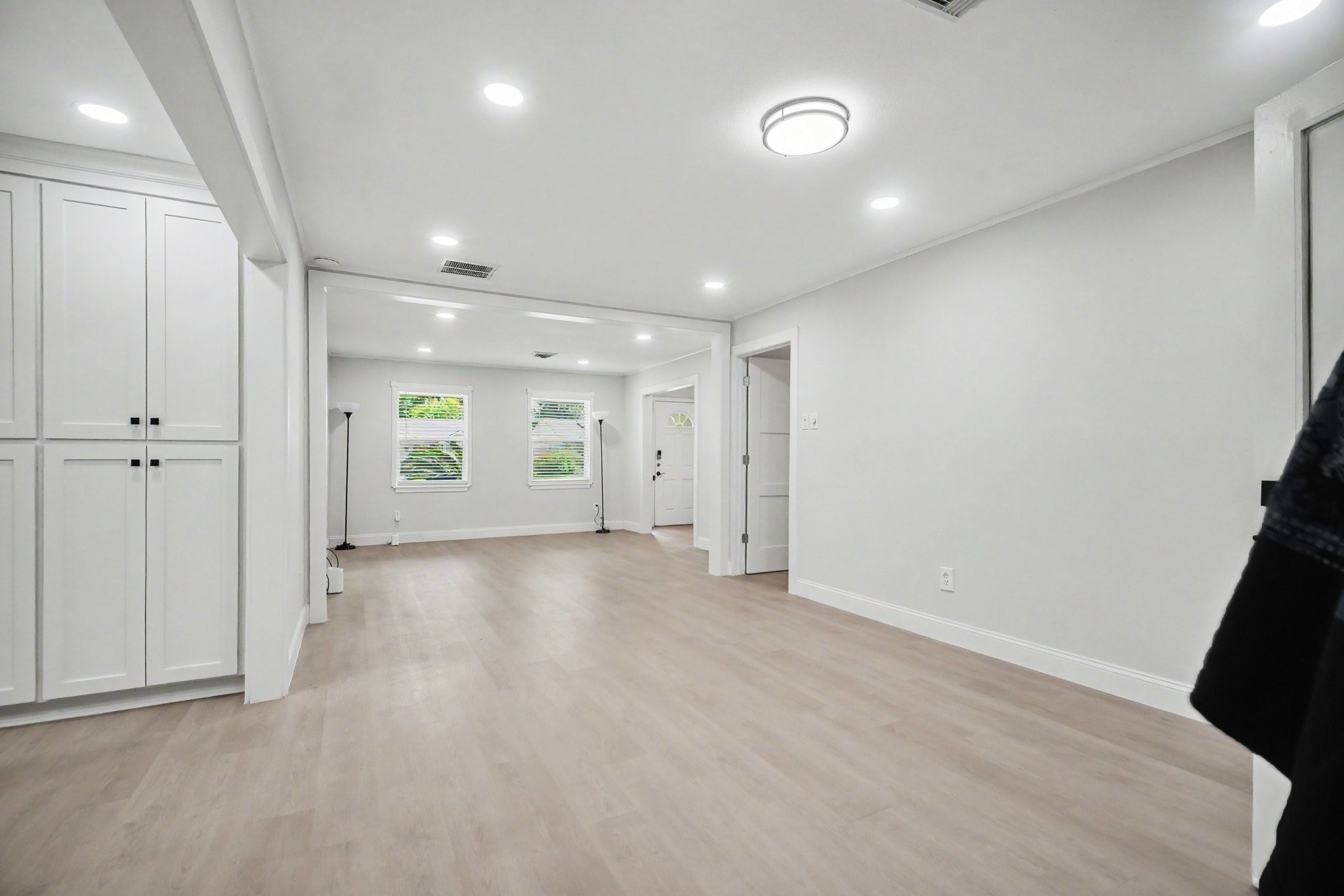 9323 Meadowbriar Lane Property Photo 14