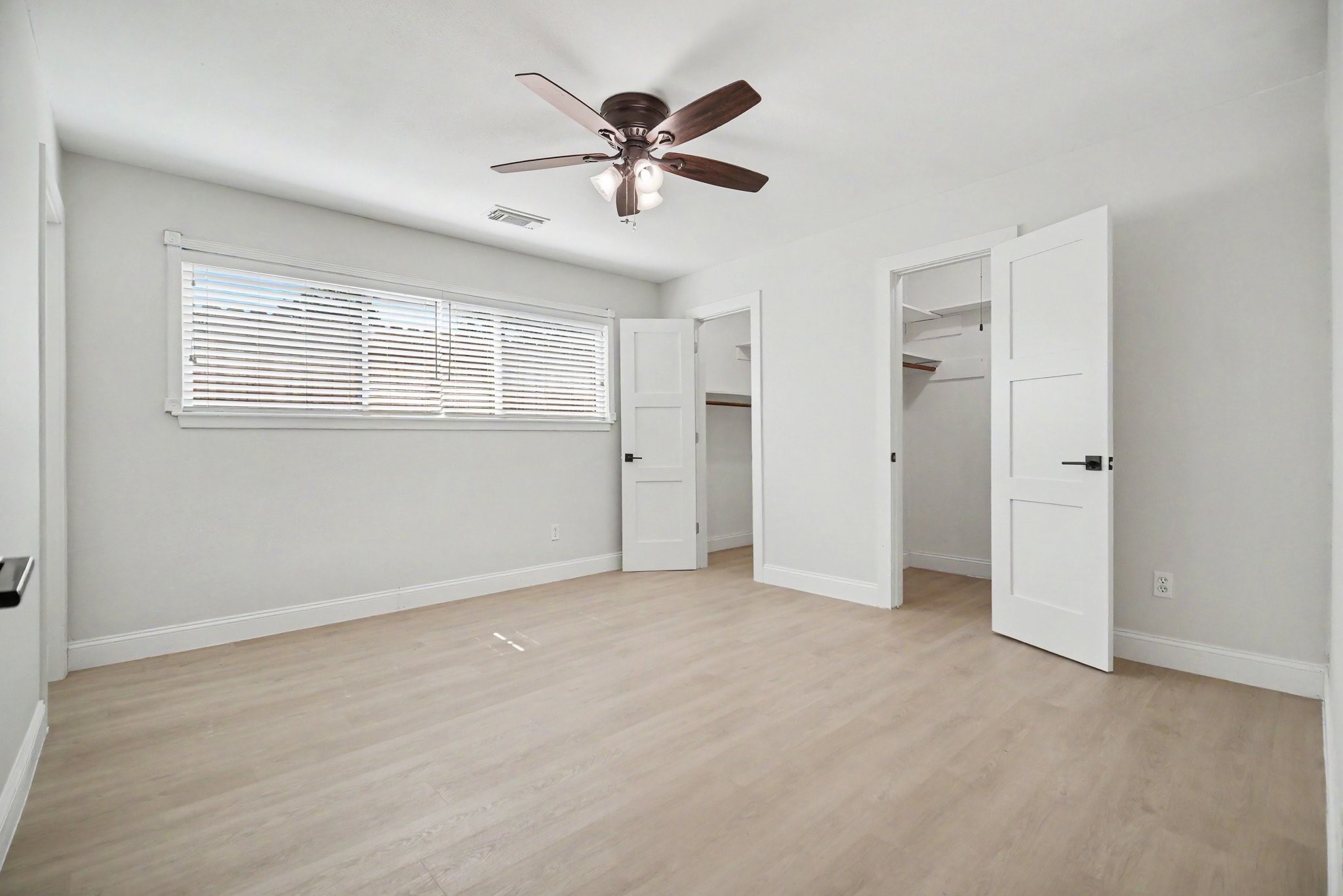 9323 Meadowbriar Lane Property Photo 21