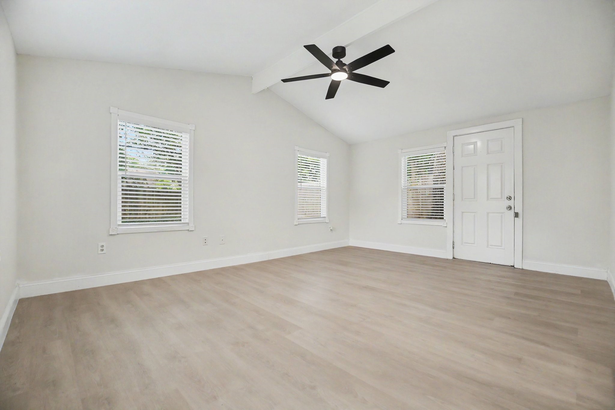 9323 Meadowbriar Lane Property Photo 34