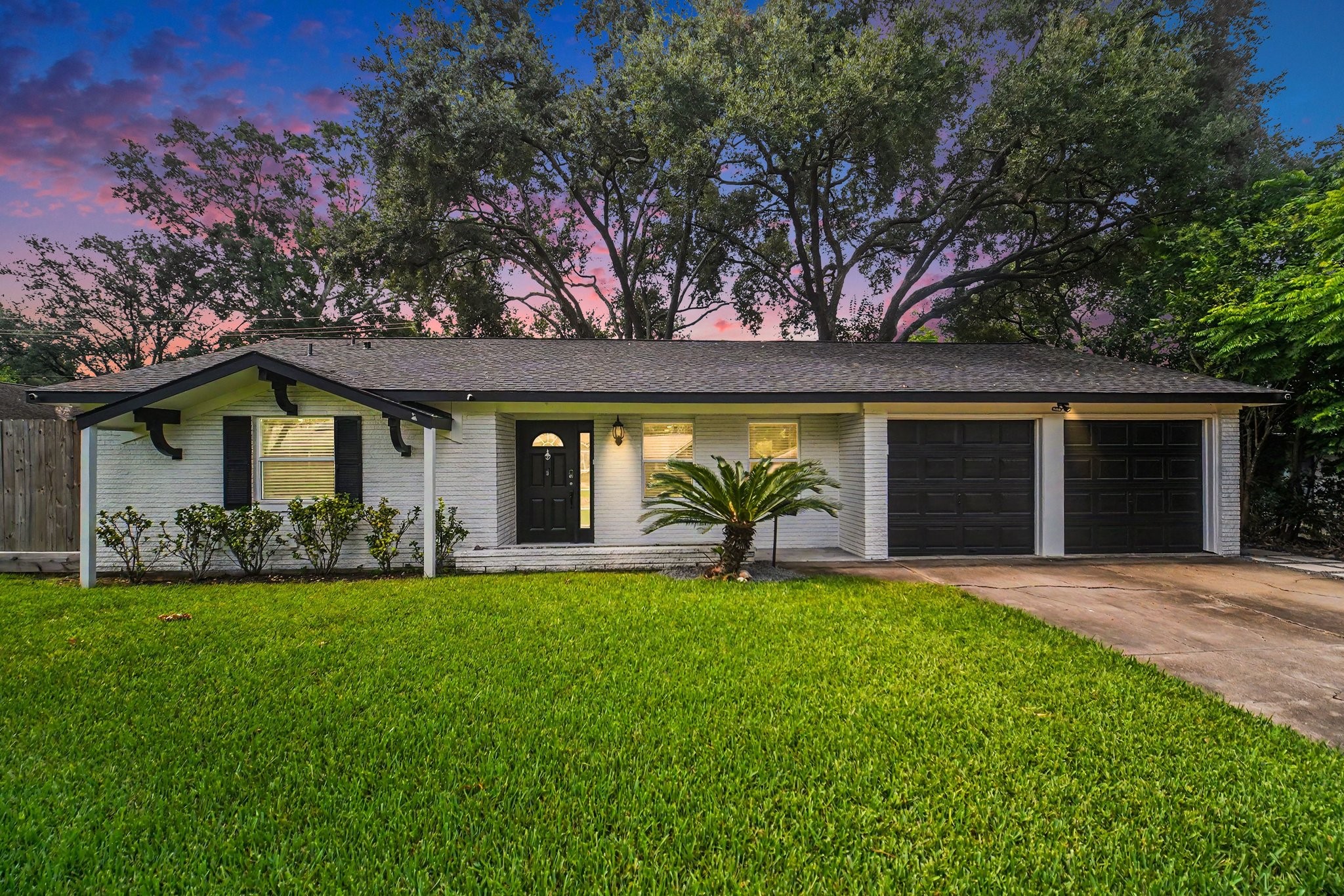 9323 Meadowbriar Lane Property Photo 40