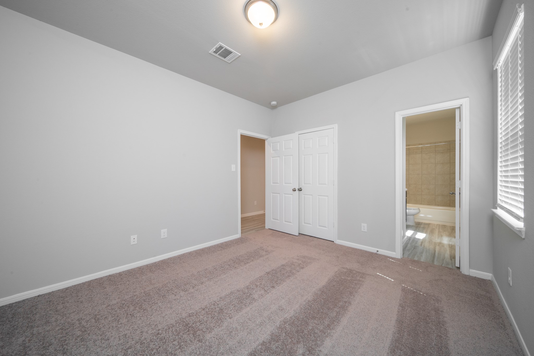 455 Long Beach Bay Drive Property Photo 8