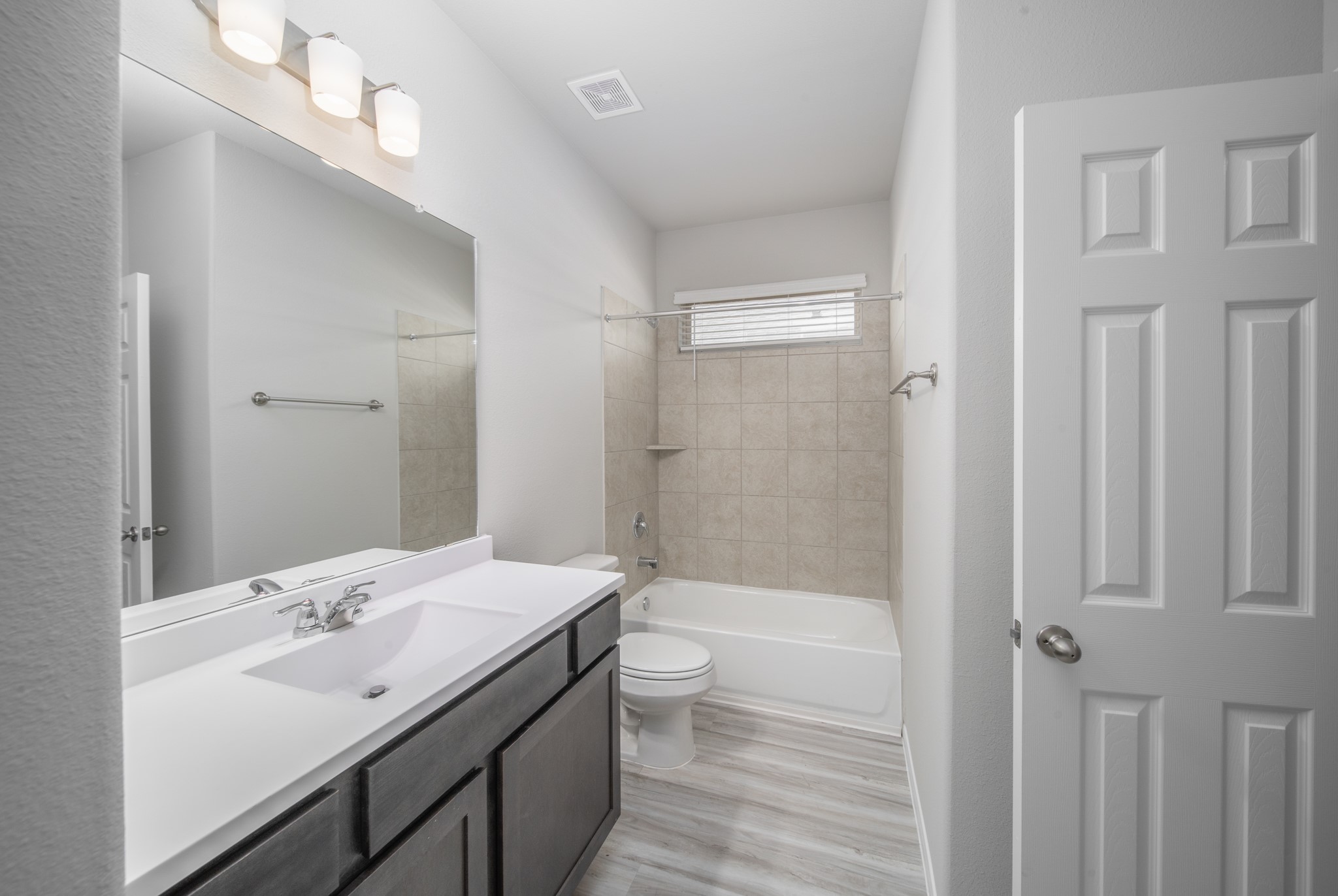 455 Long Beach Bay Drive Property Photo 11