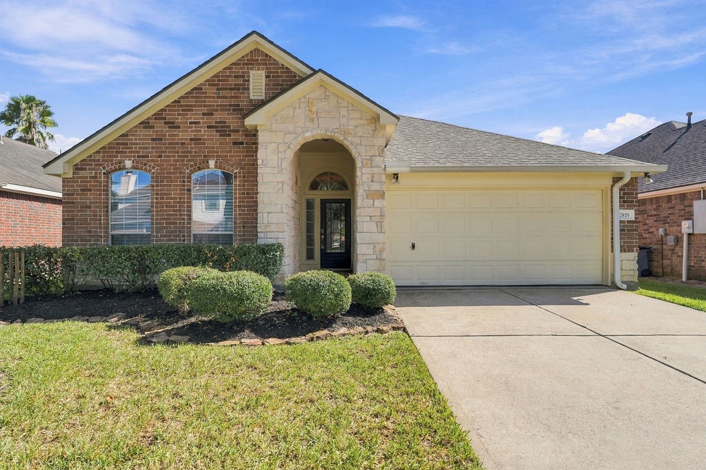 2929 Meridian Bay Lane Property Photo 1