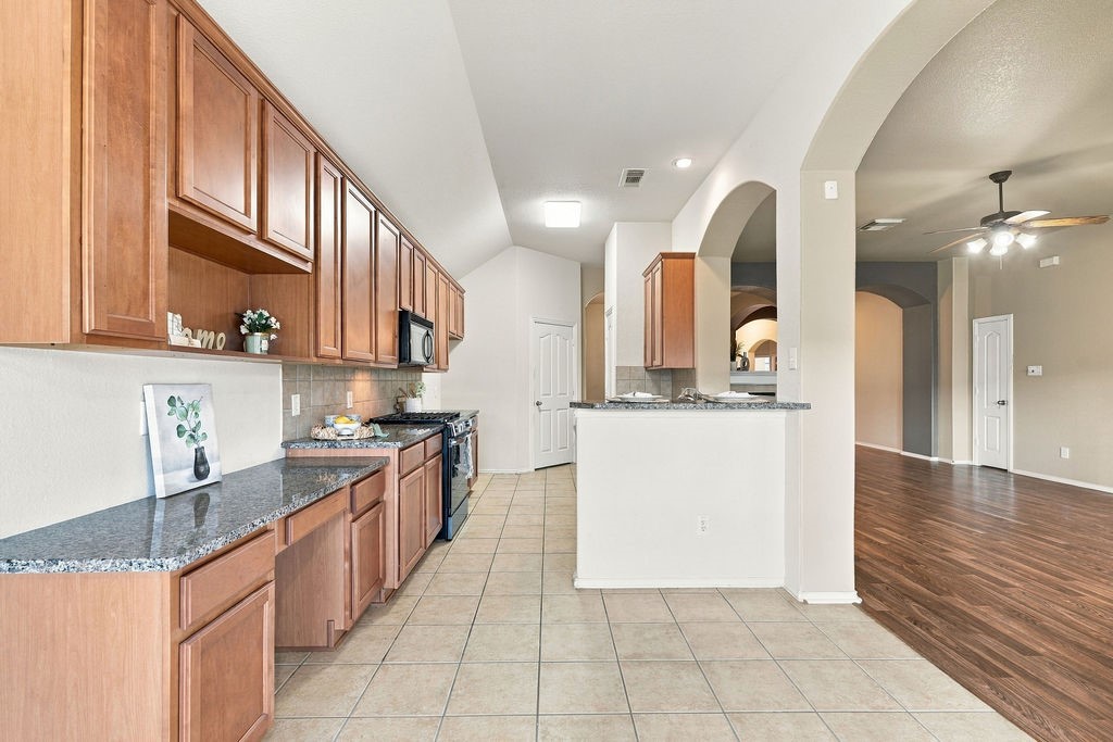 2929 Meridian Bay Lane Property Photo 18