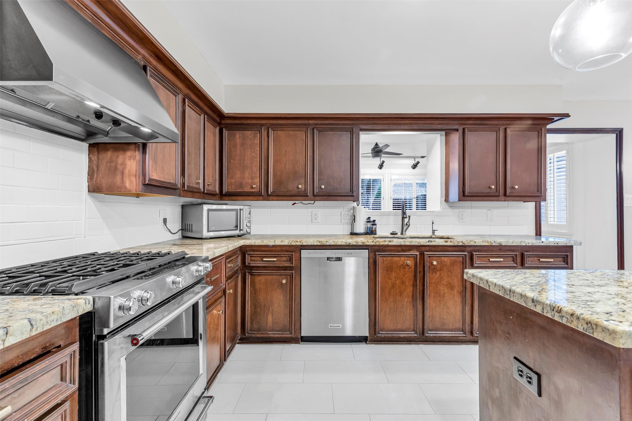 1127 Barkston Drive Property Photo 19