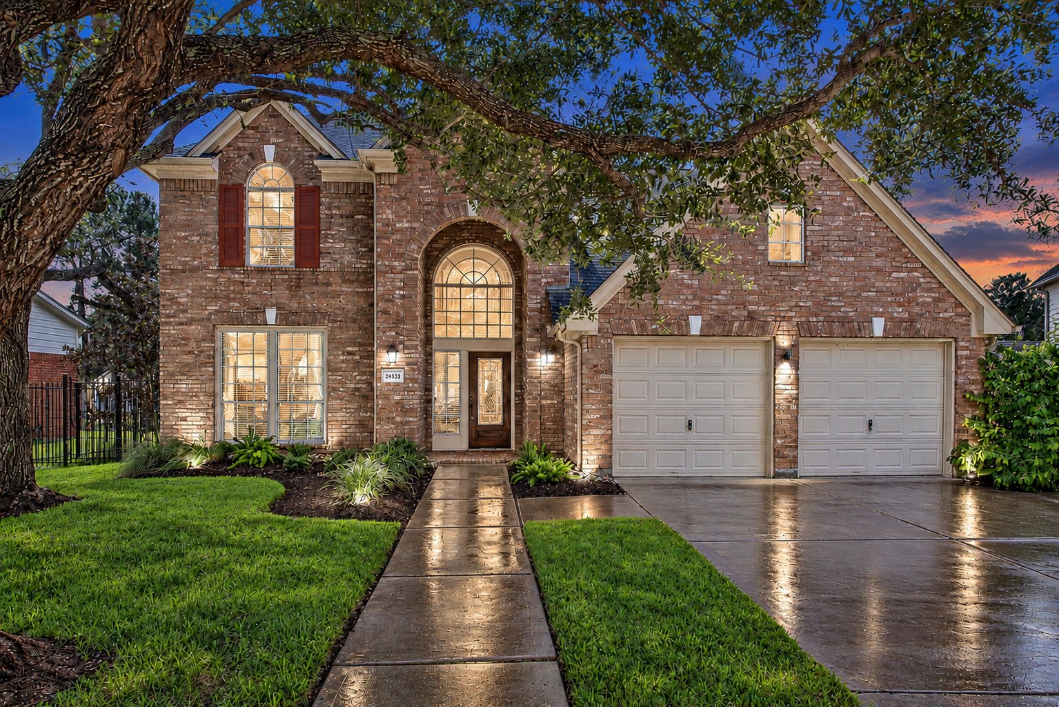 24539 Pelican Hill Drive Property Photo 1