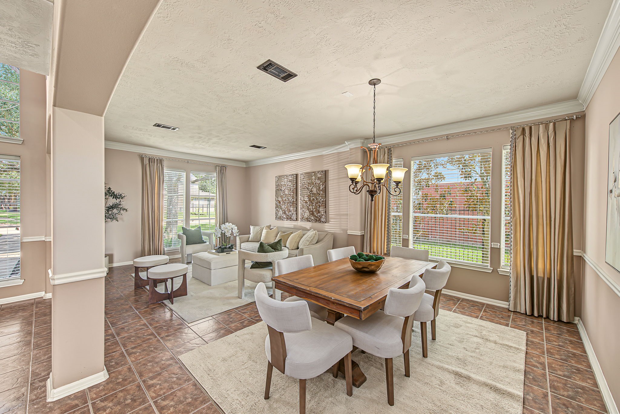 24539 Pelican Hill Drive Property Photo 3