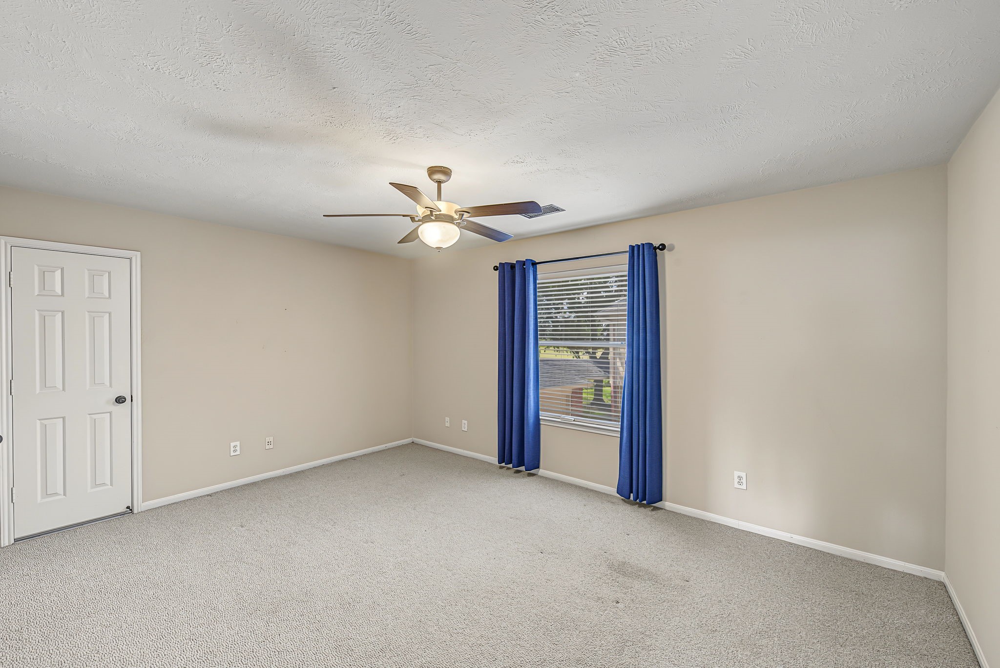 24539 Pelican Hill Drive Property Photo 27