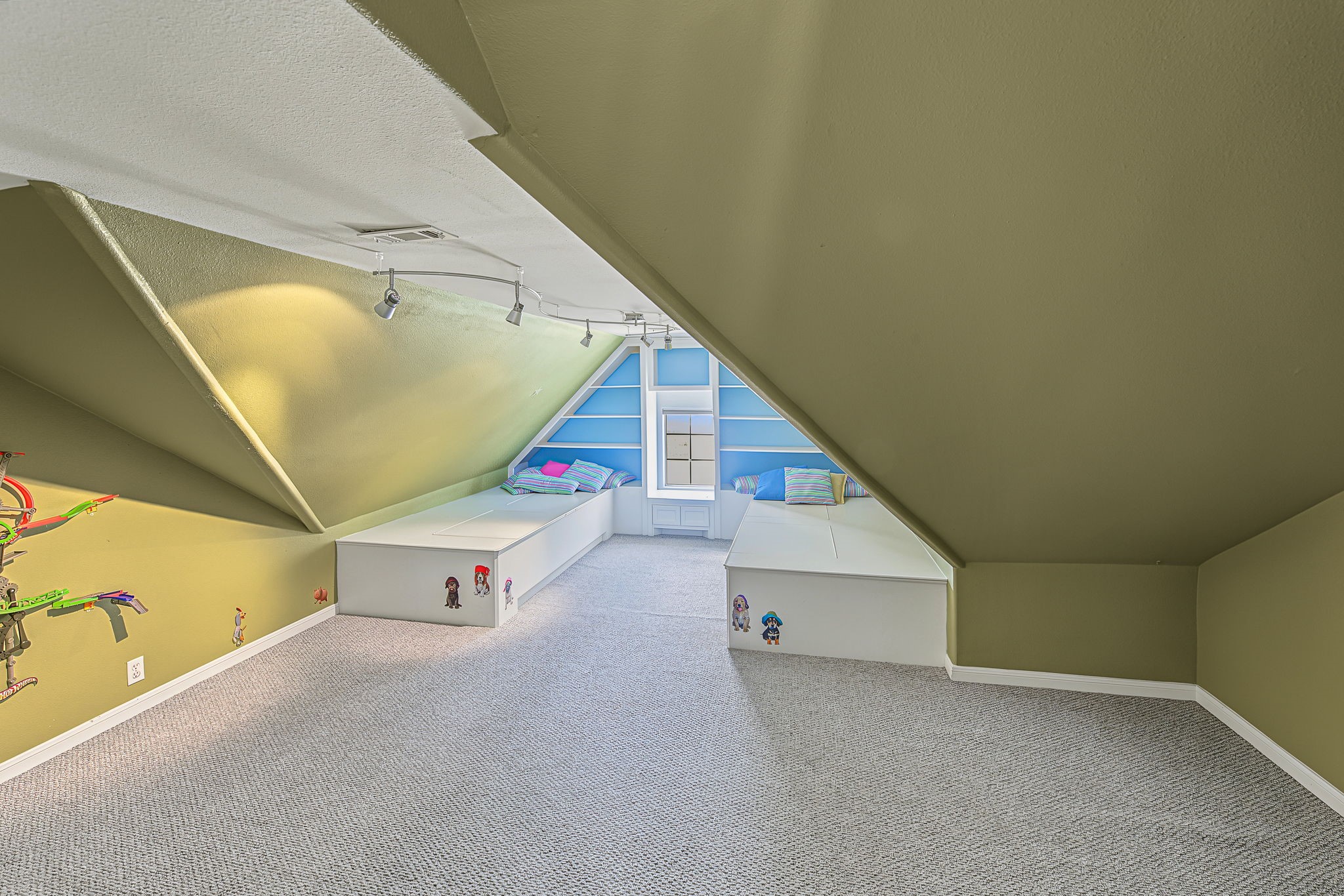 24539 Pelican Hill Drive Property Photo 31