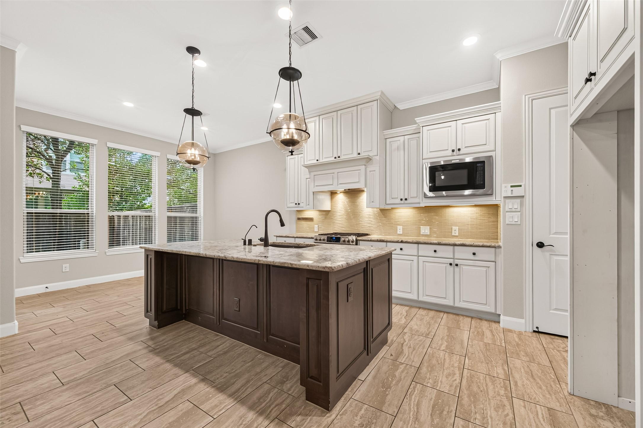23 Dylan Branch Drive Property Photo 14