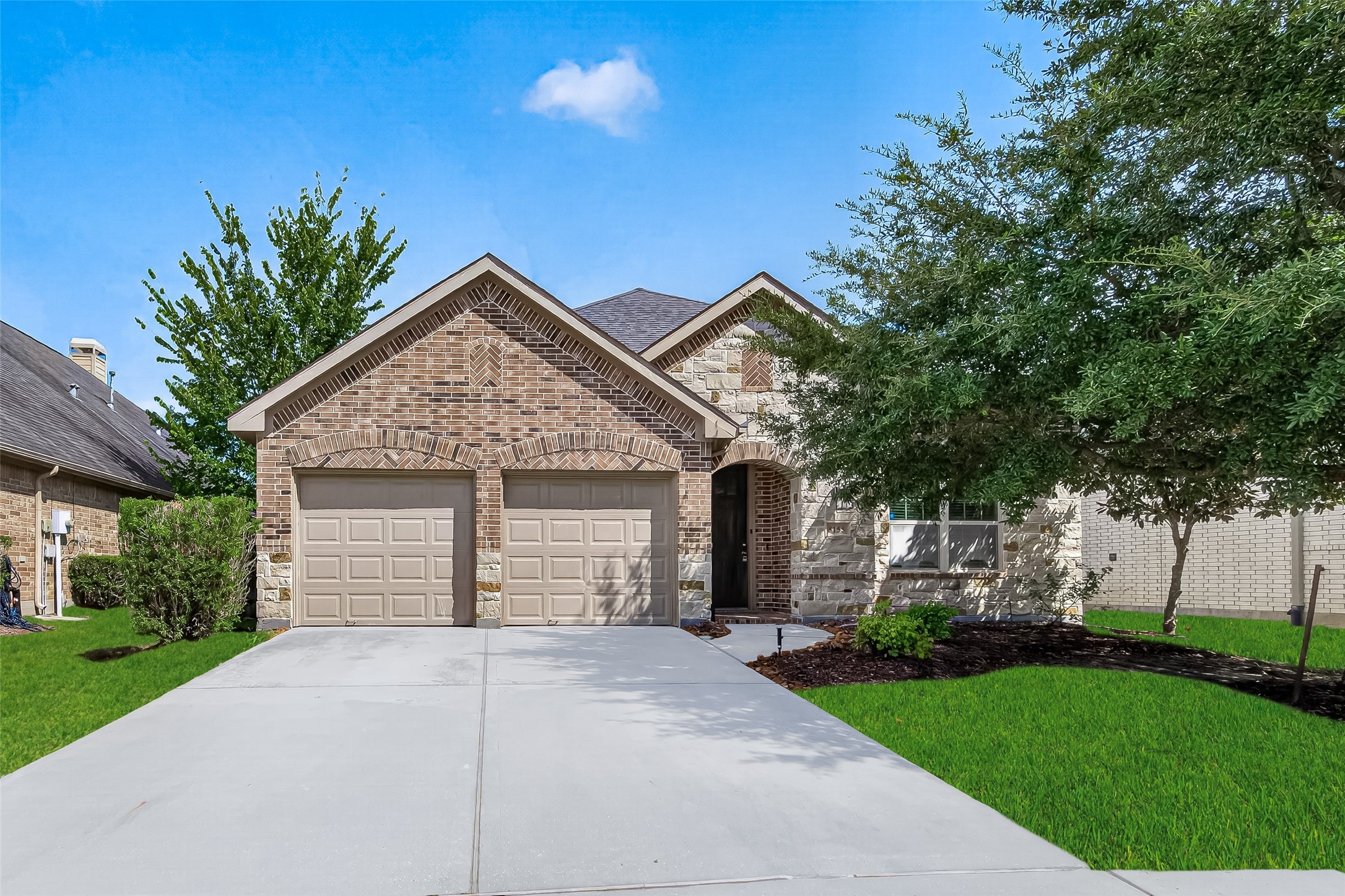 8155 Laughing Falcon Trail Property Photo 1