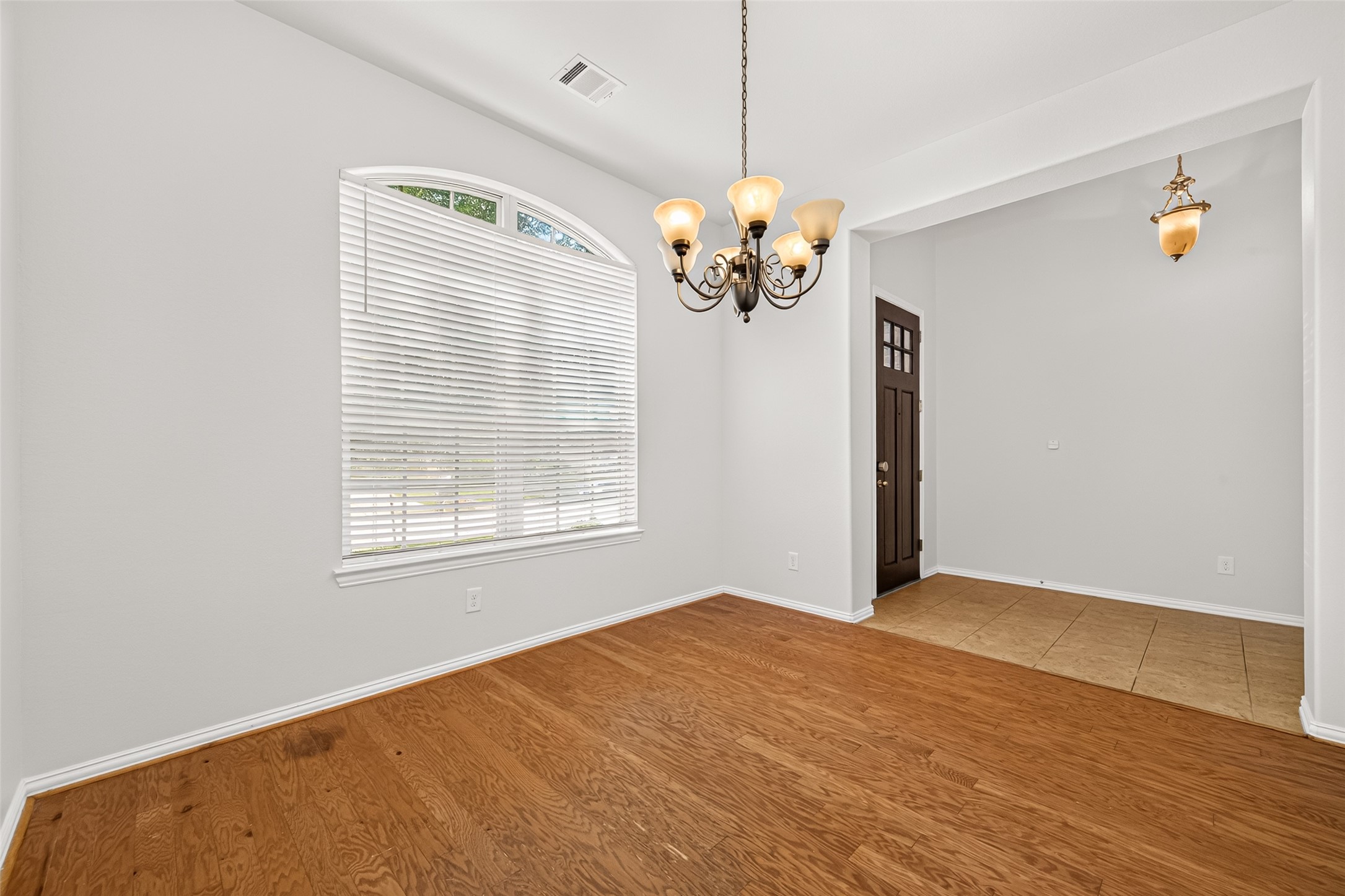8155 Laughing Falcon Trail Property Photo 6
