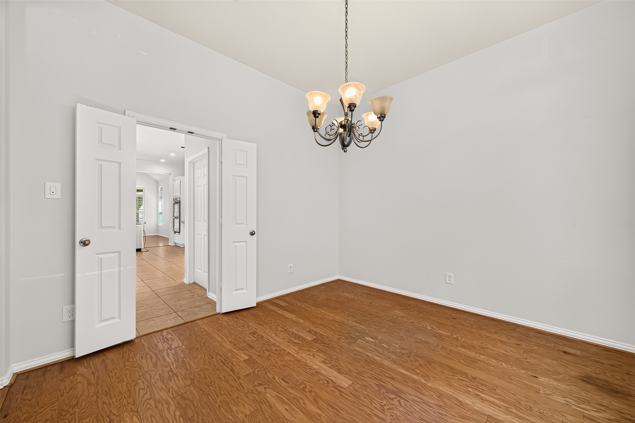 8155 Laughing Falcon Trail Property Photo 7