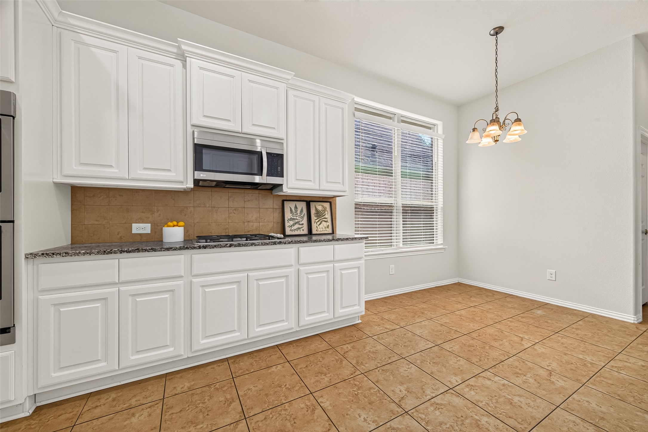 8155 Laughing Falcon Trail Property Photo 17