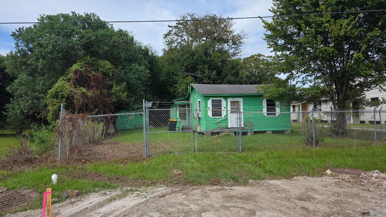 1317 Main Street Property Photo 4