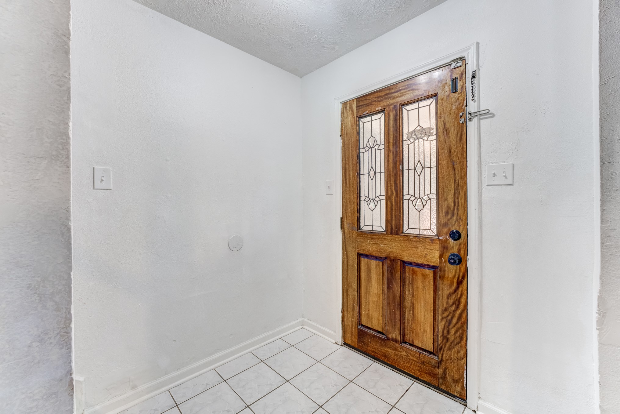 6826 River Bluff Drive Property Photo 6